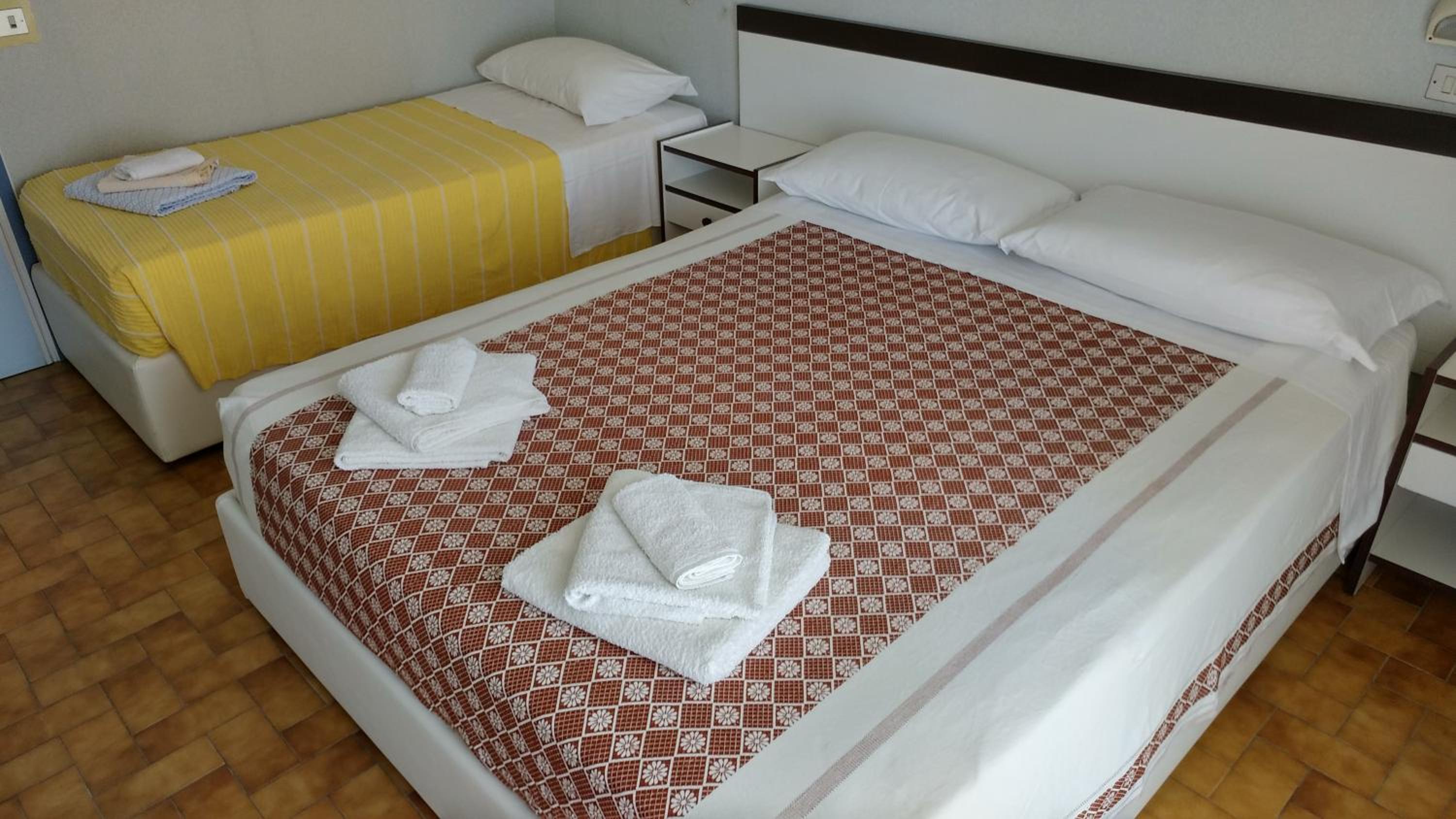 Deluxe Triple Room with Sea View