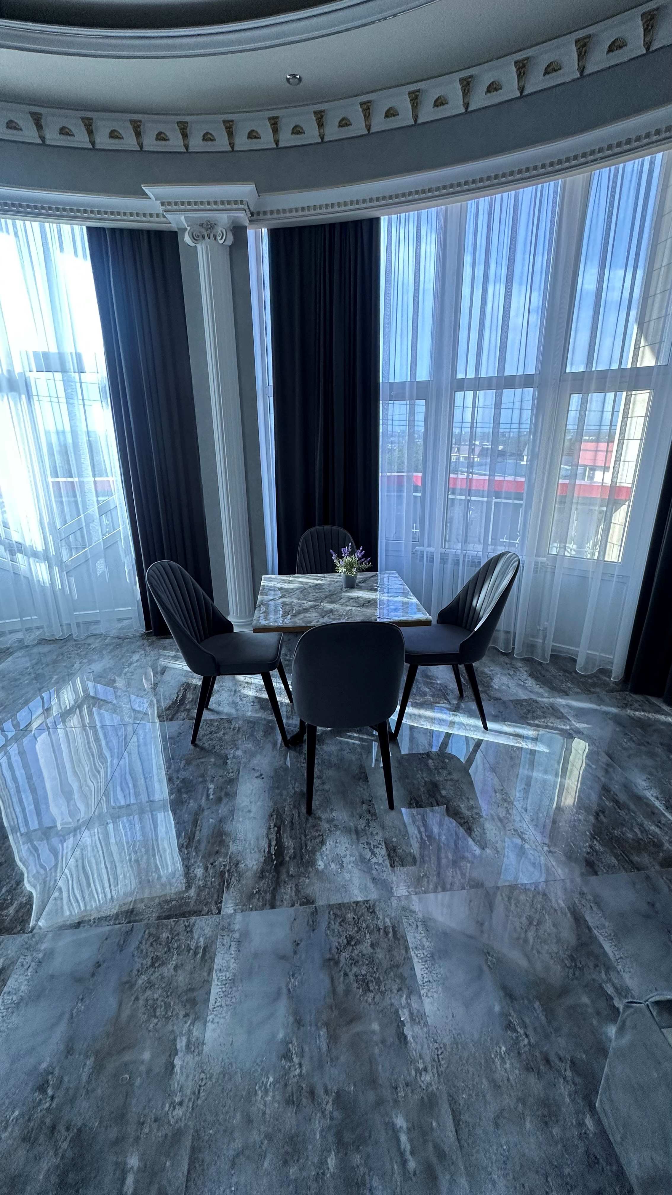 Люкс с видом на город