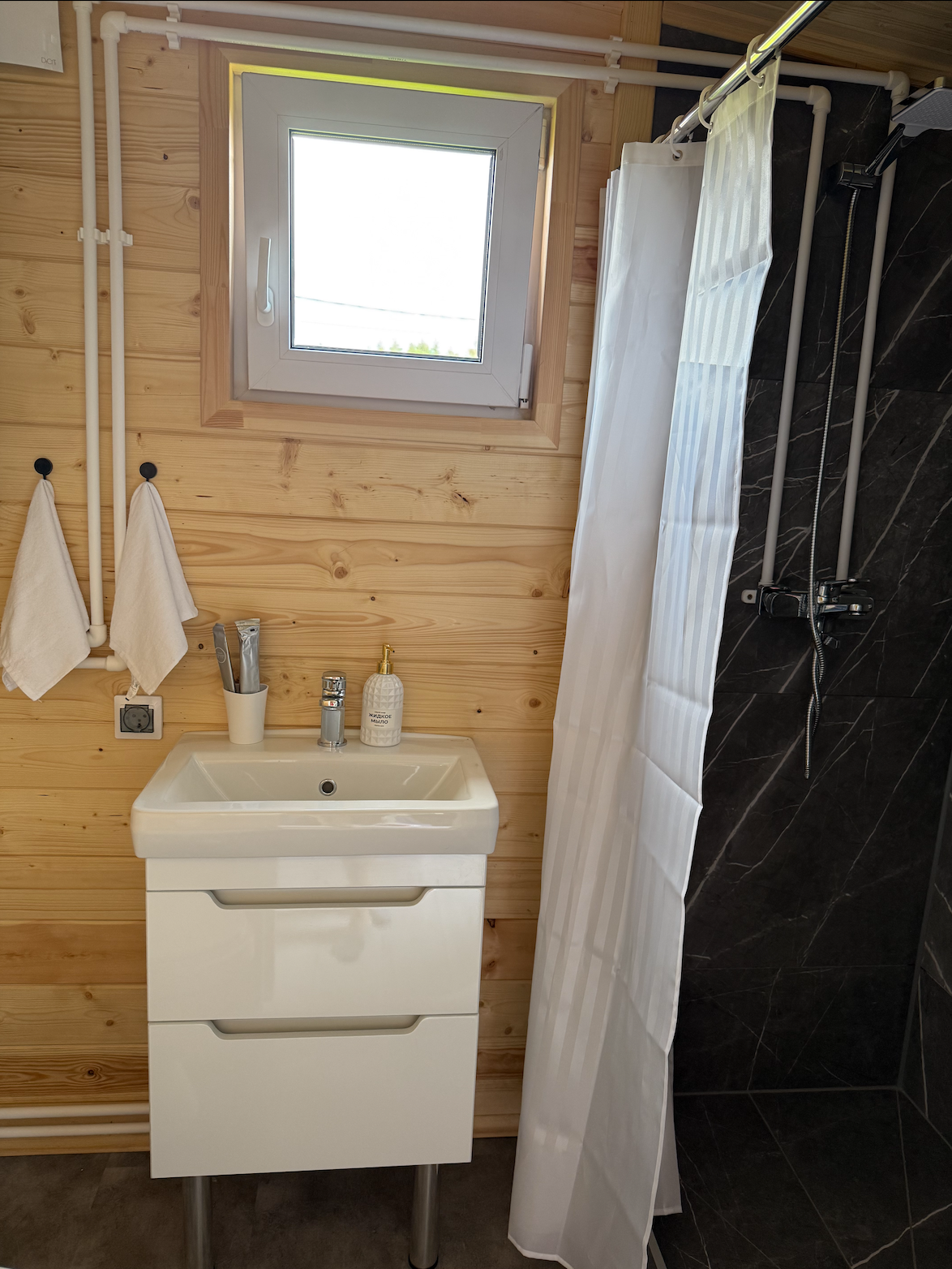 Домик "Тайга" с двумя спальнями и кухней-гостиной