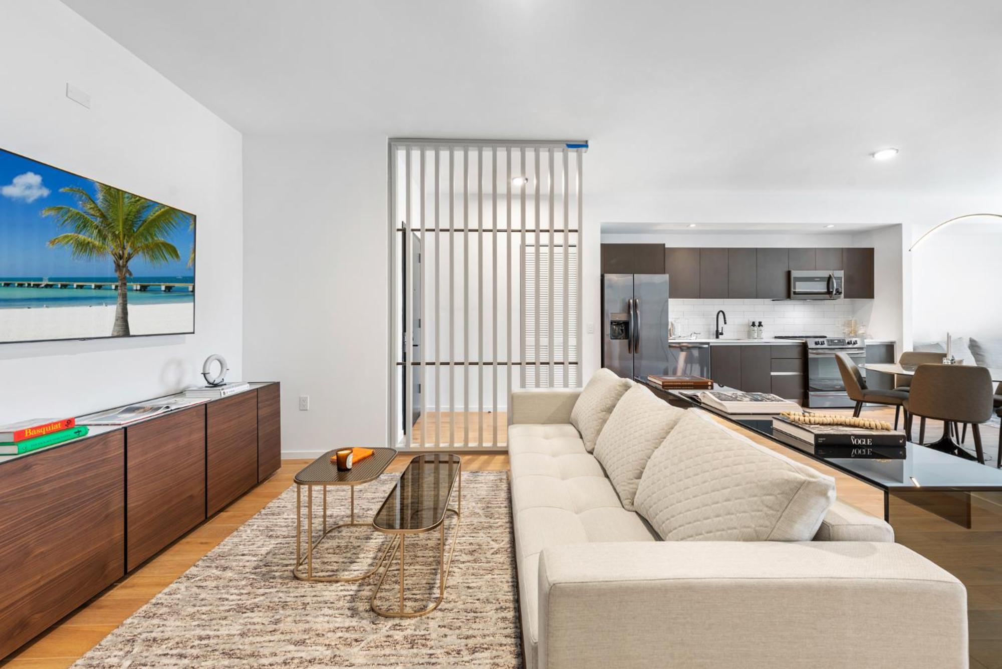 Bay View Three Bedroom Suite with King/King/Queen