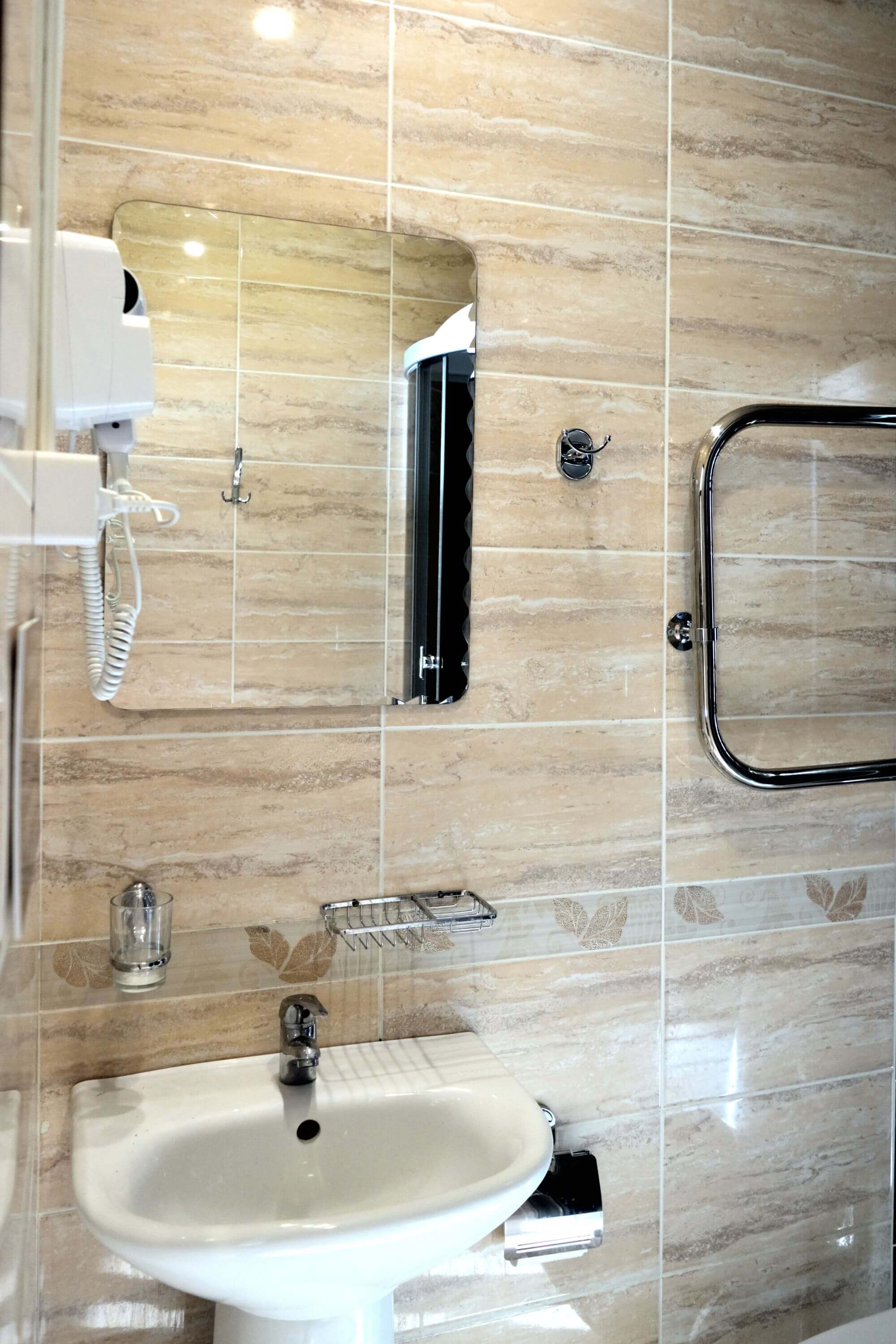 №11. Семейный номер с двуспальной кроватью, диваном и видом на Байкал