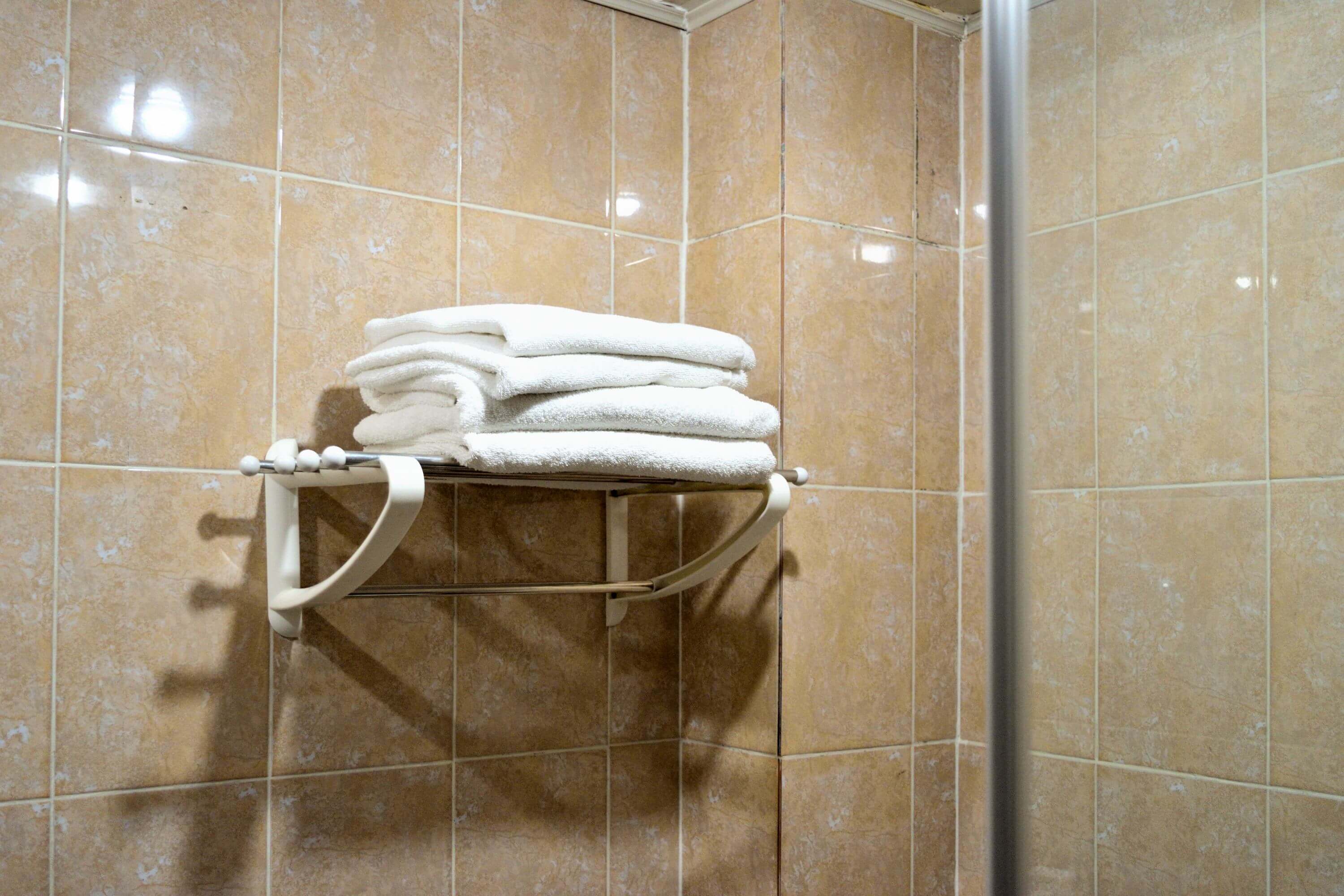 №1. Семейный номер с двуспальной кроватью, диваном и видом на Байкал