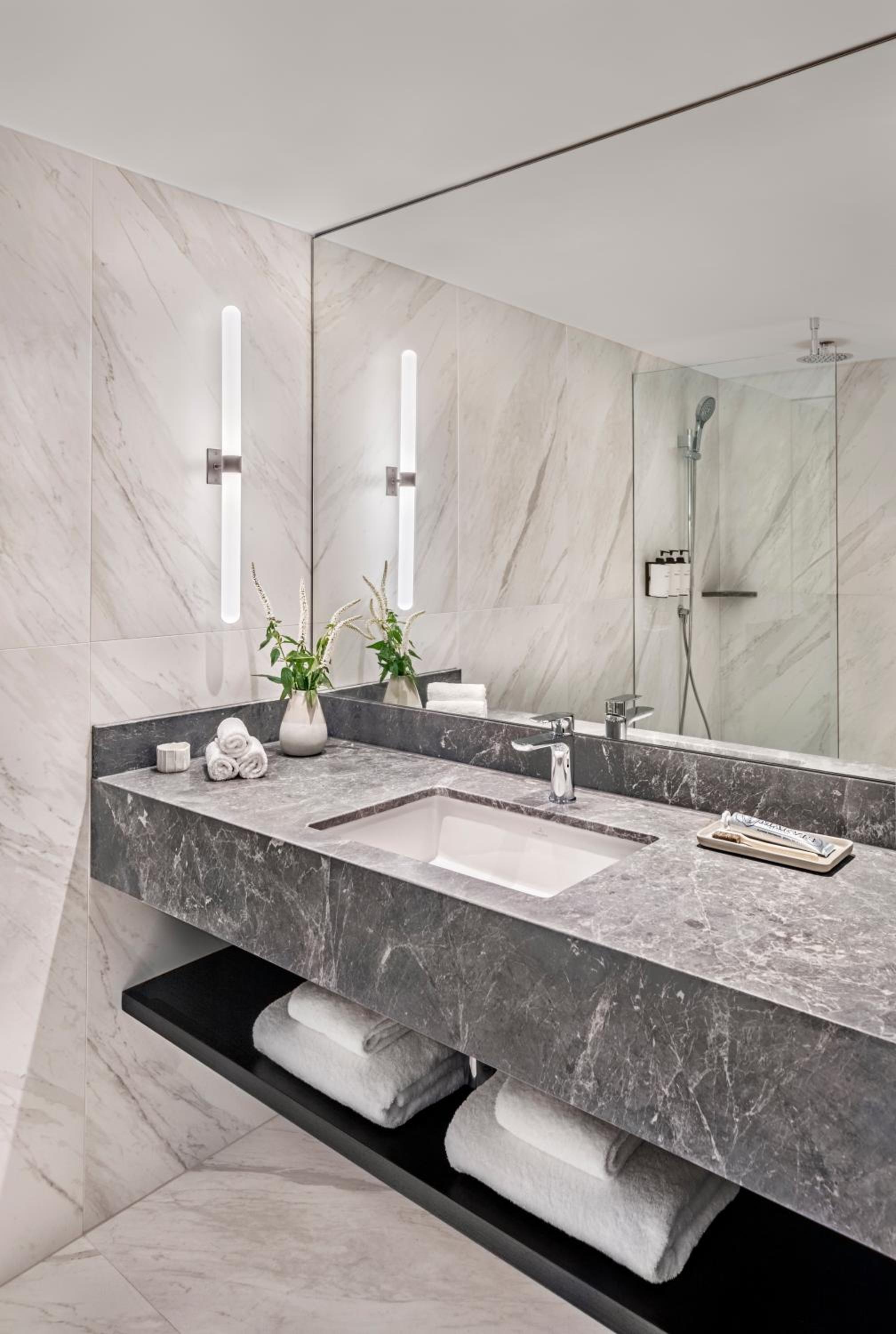 1 King Harbor Bridge View