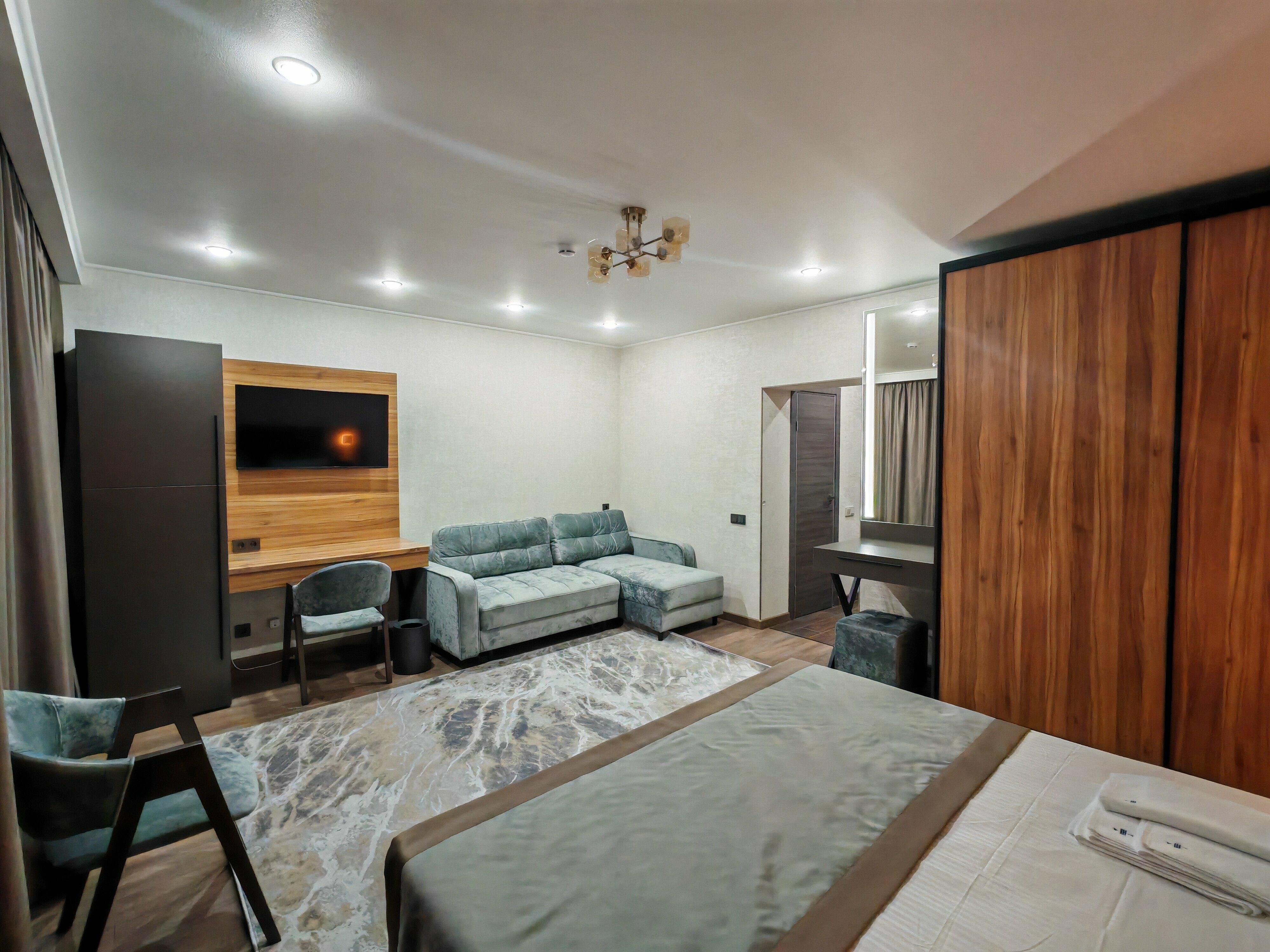 Джуниор Сюит (вид на парк и море)