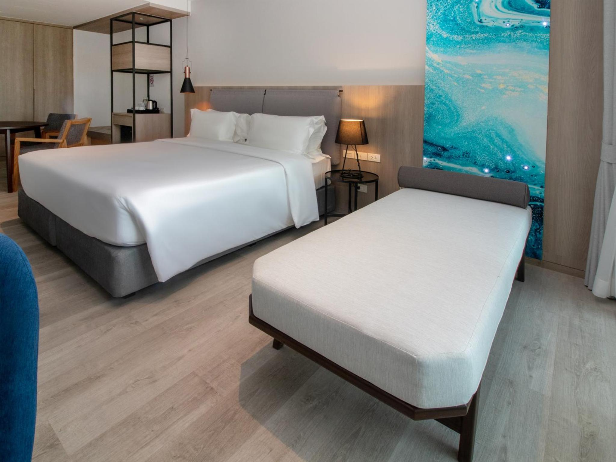 Premier Sea View Room