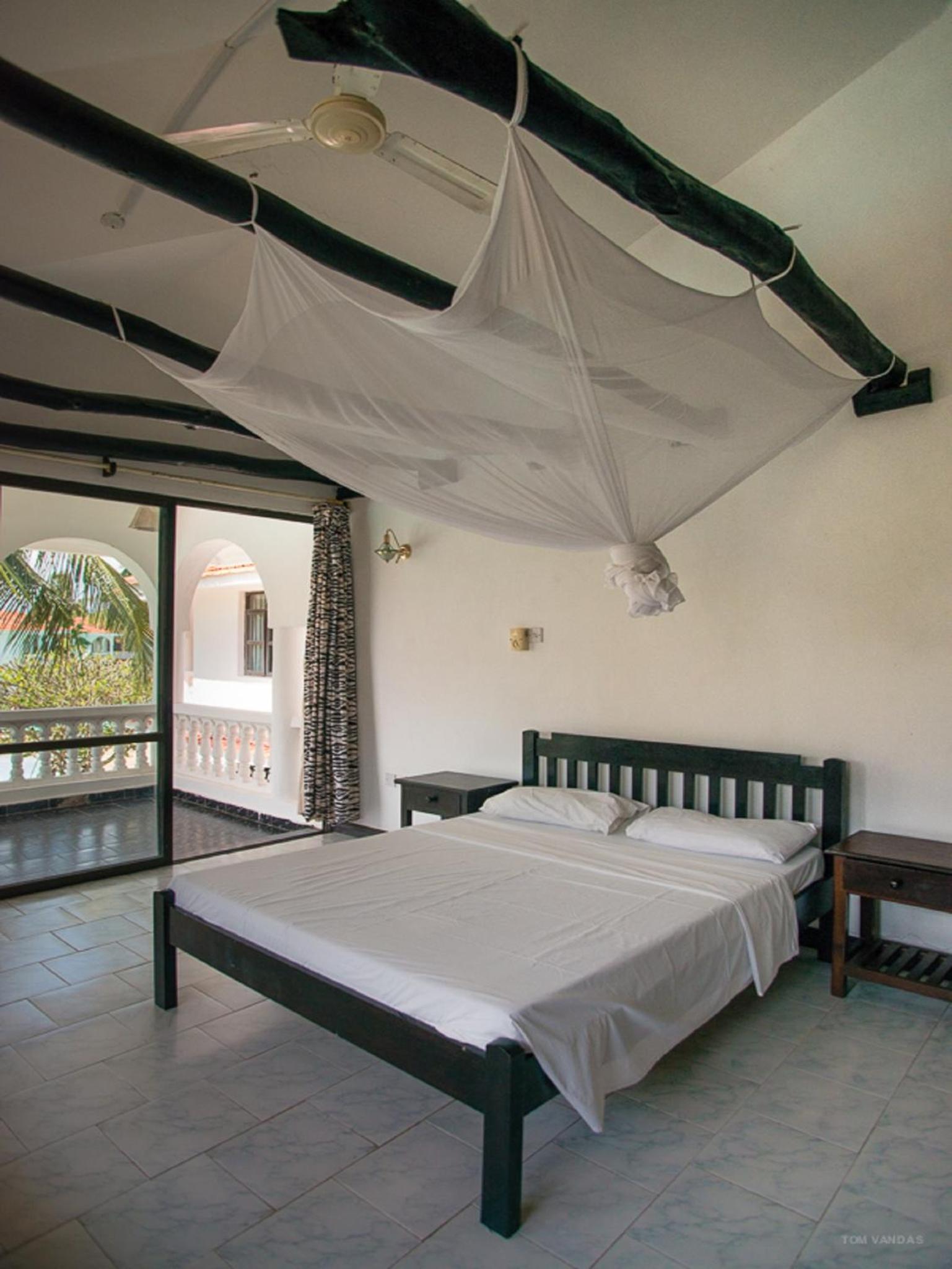 Deluxe double Room with Pool View in Shared Villa