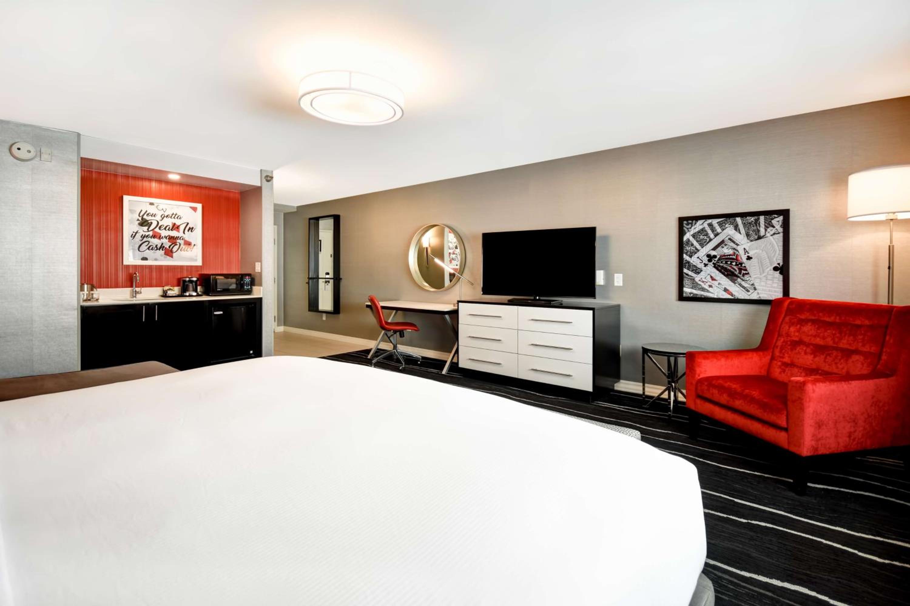 Junior King Suite with Sofa Bed