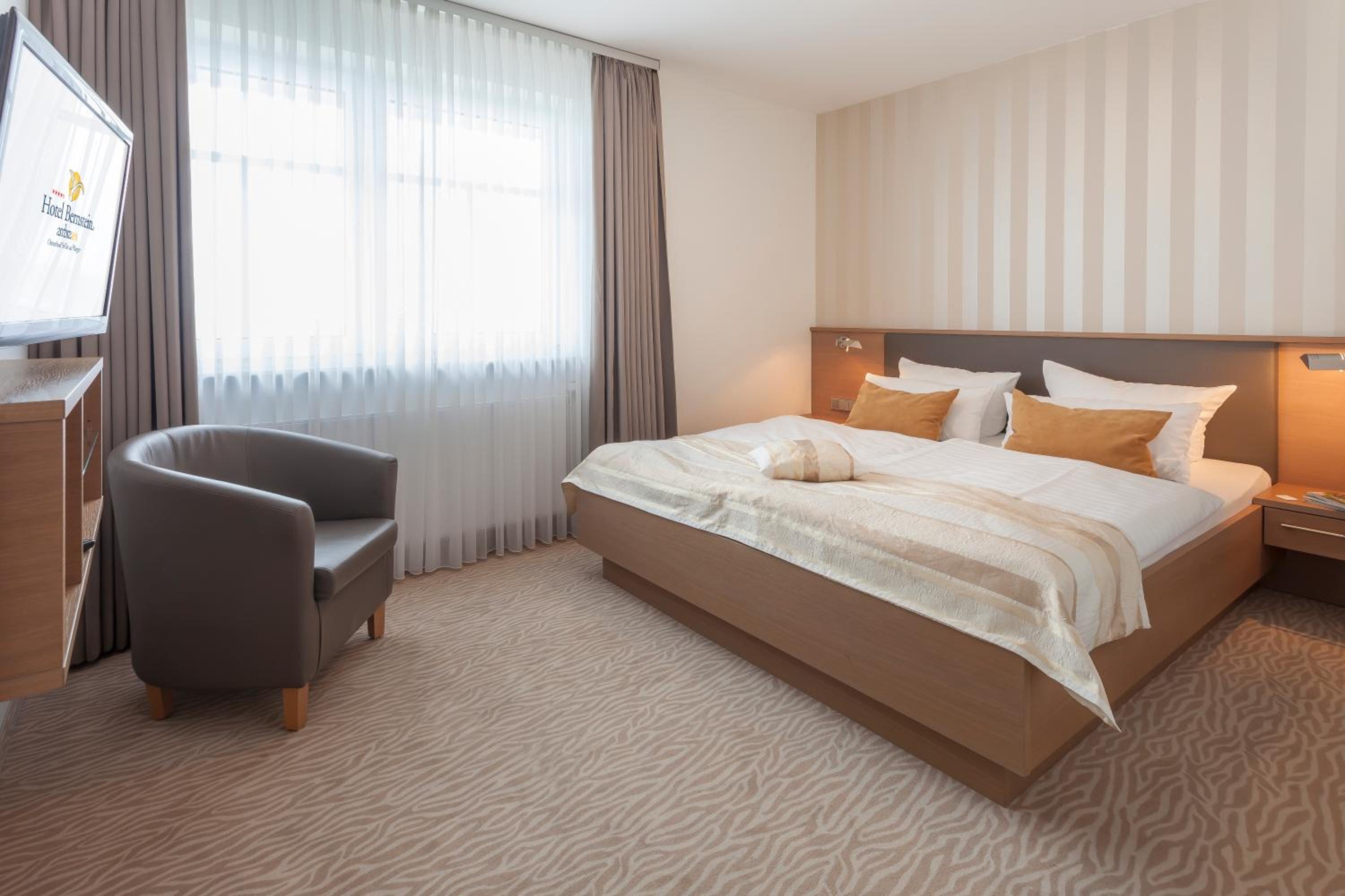 Suite with Balcony and Direct View of the Sea