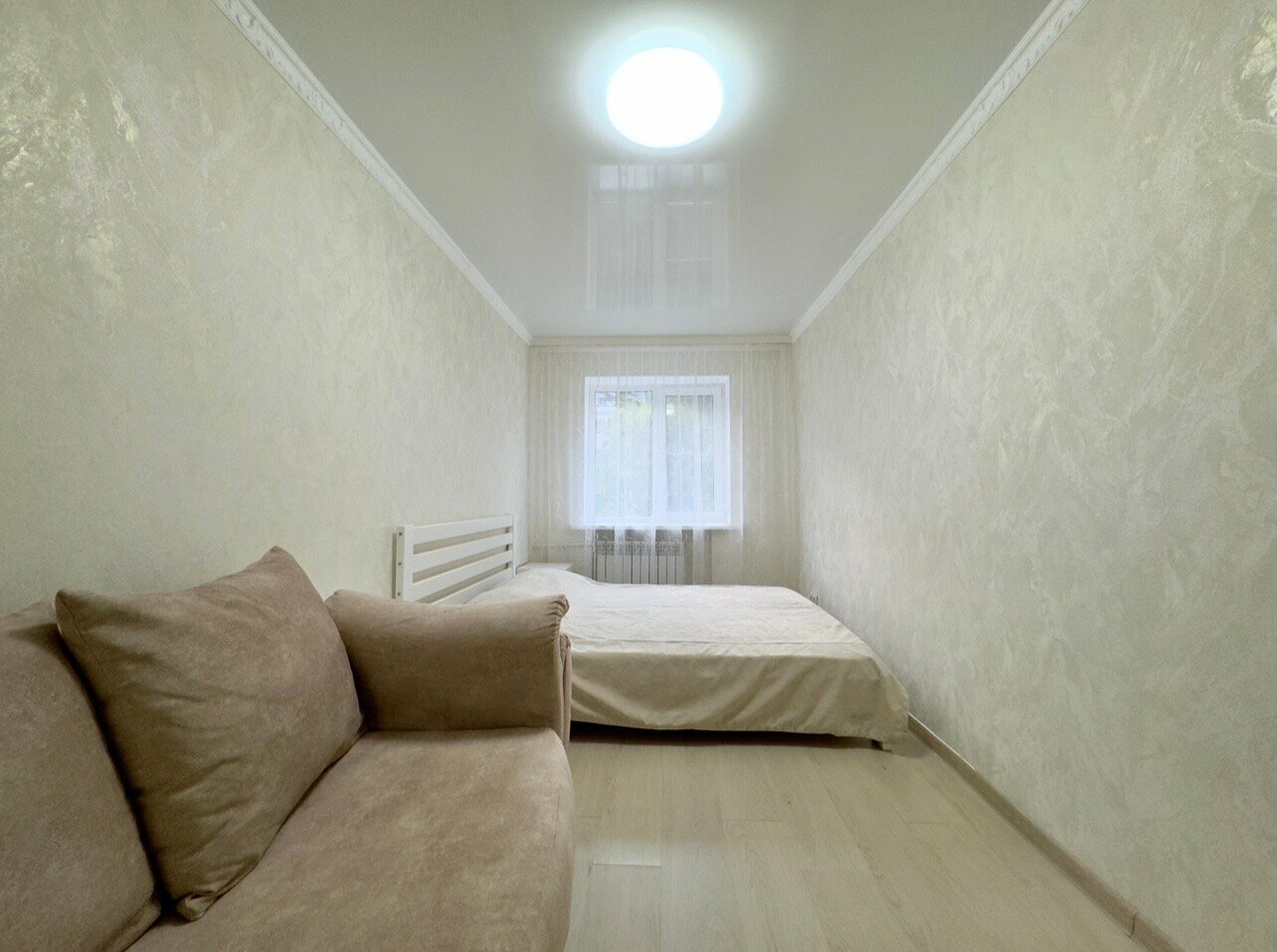 Cемейный номер с собственной ванной комнатой