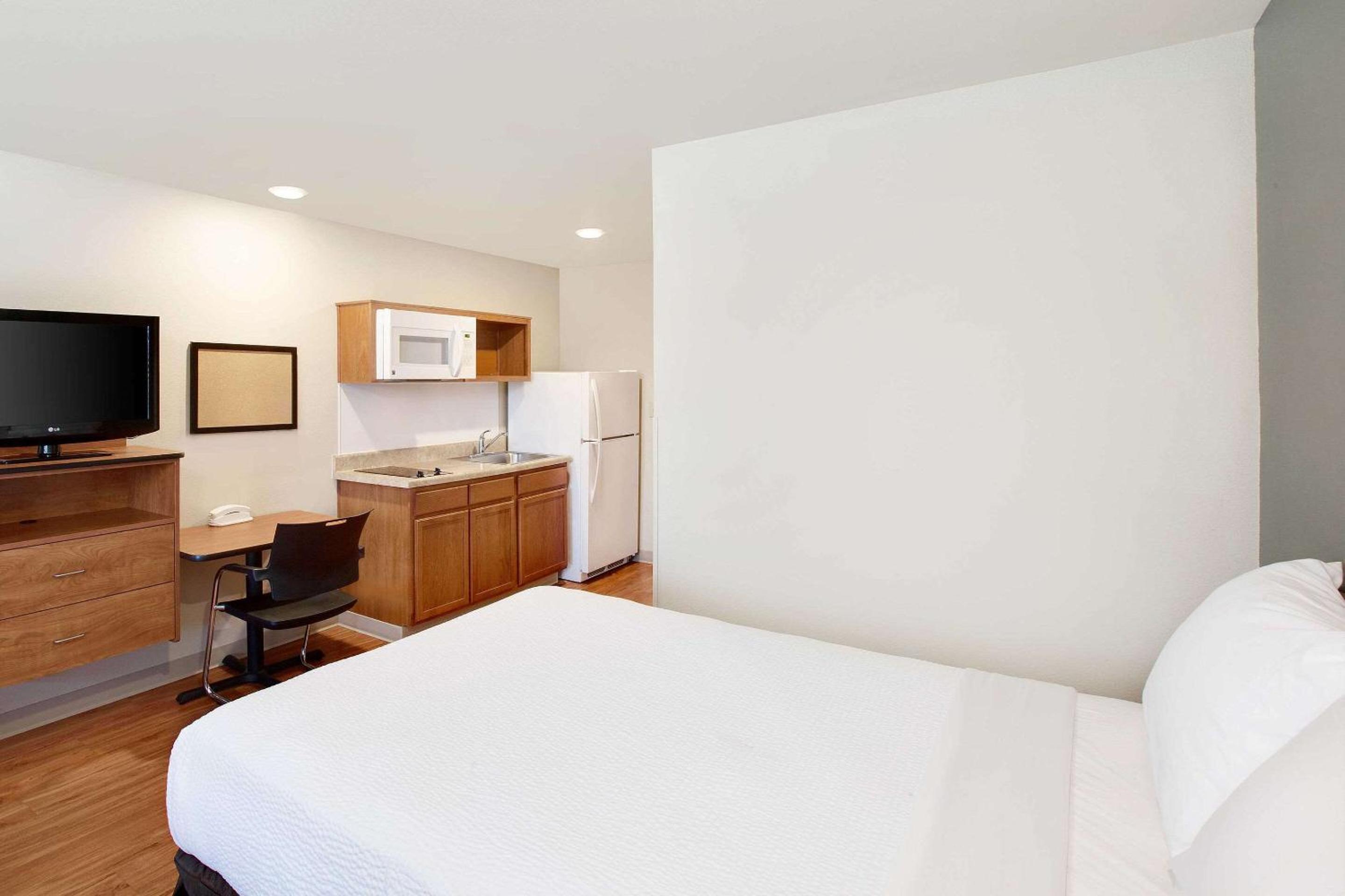 Standard Double Room - Non-Smoking