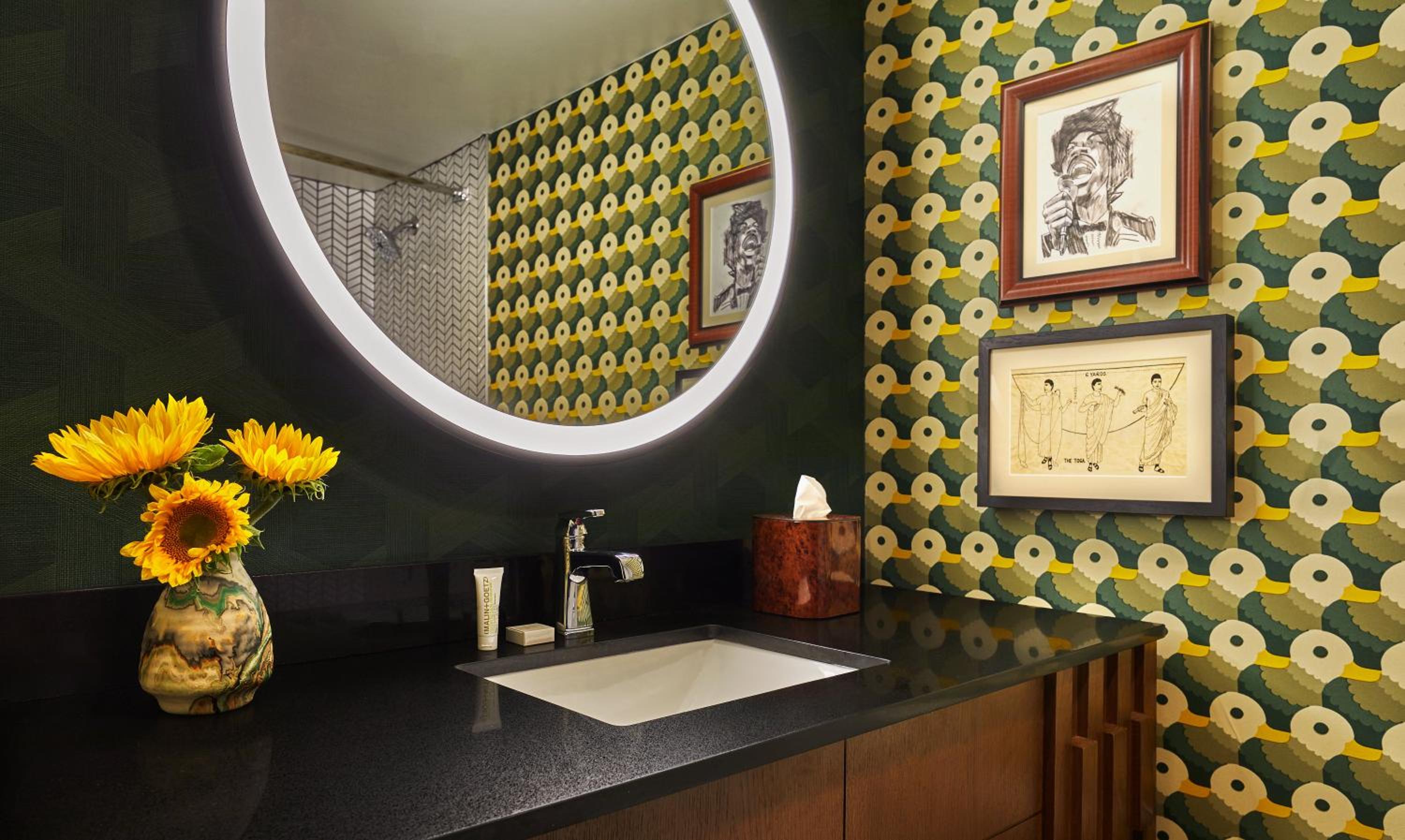 Graduate Junior King Suite