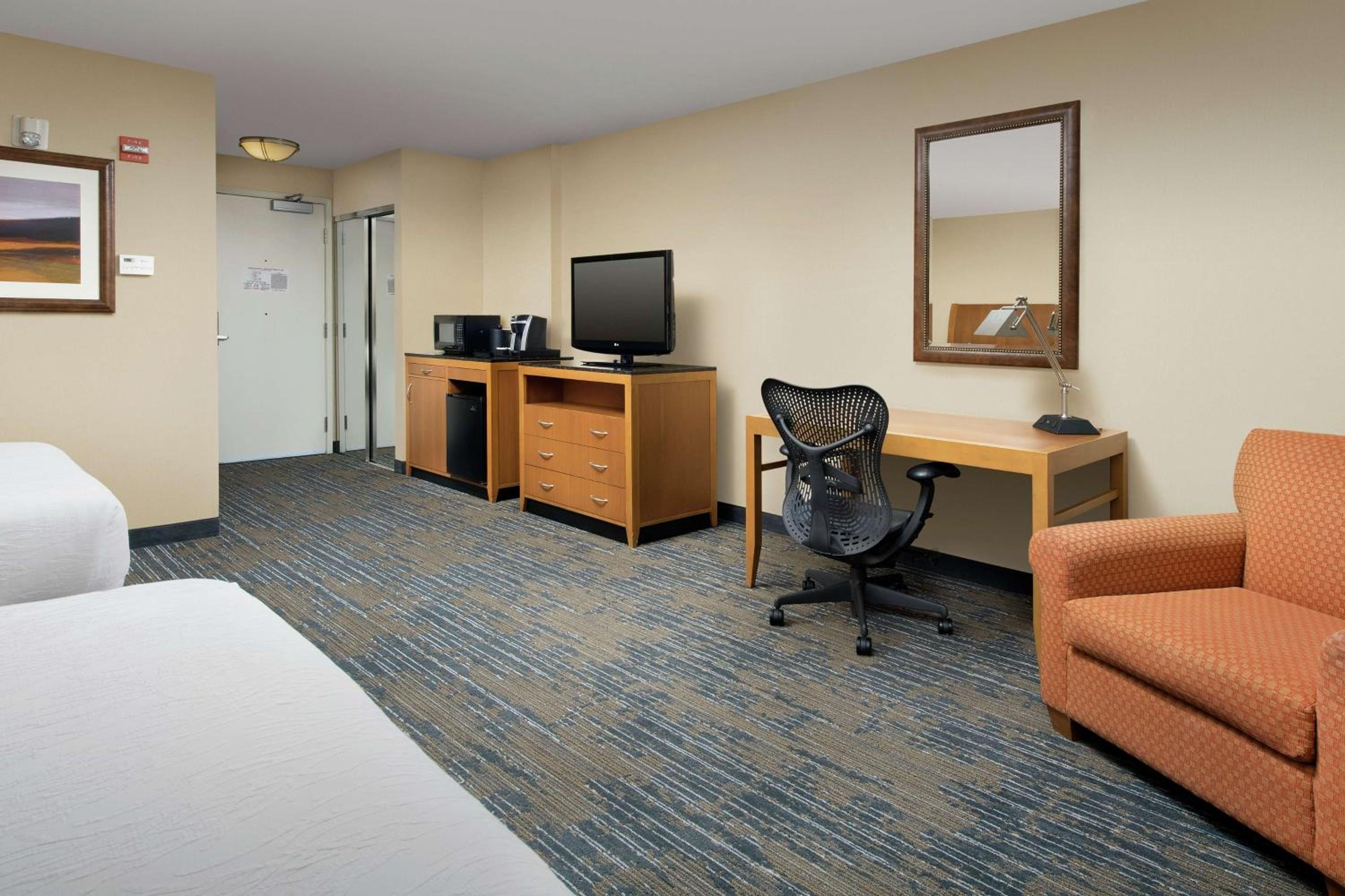 Queen Room with Two Queen Beds - Mobility and Hearing Access