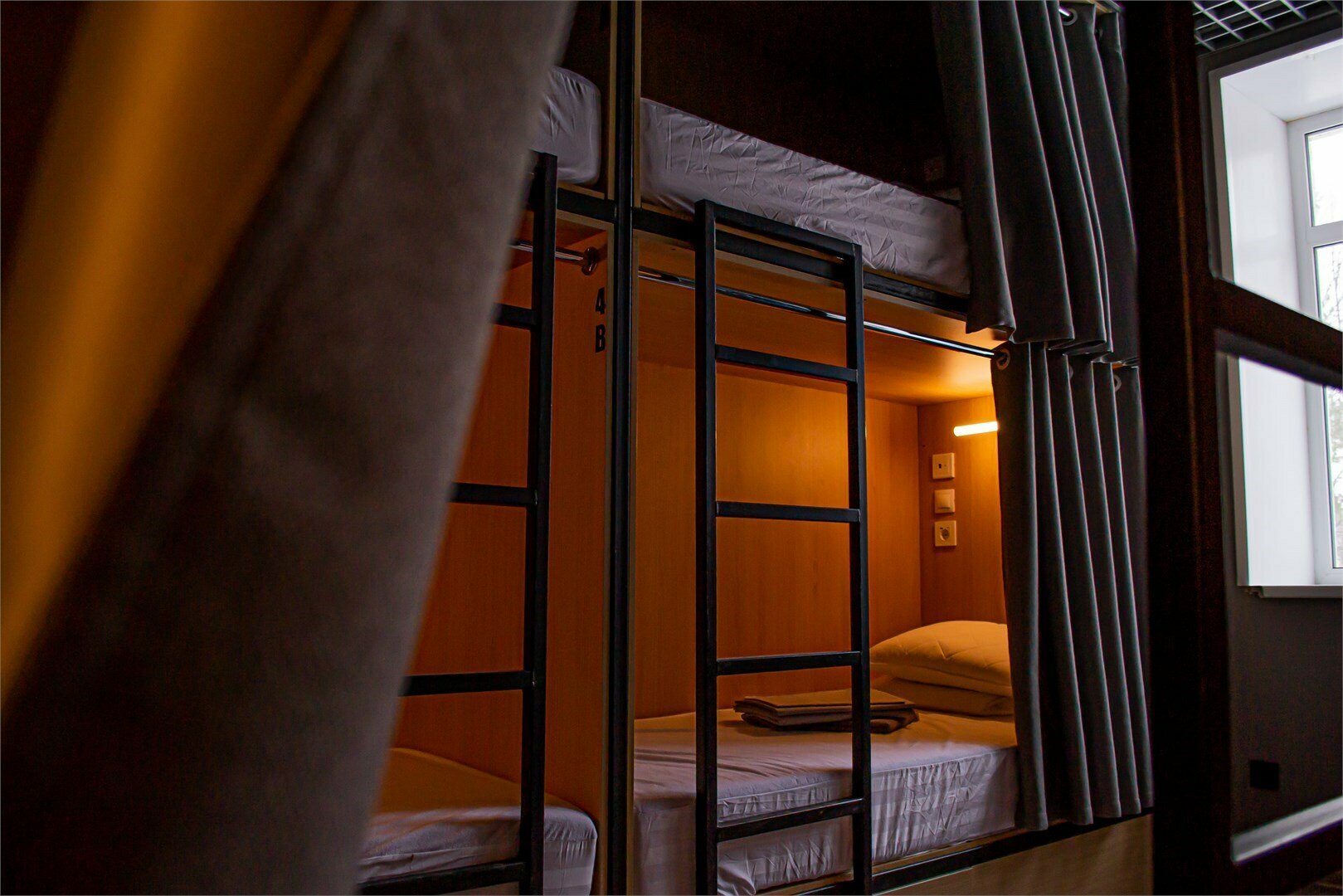 Многоместный капсульный номер (6 мест)