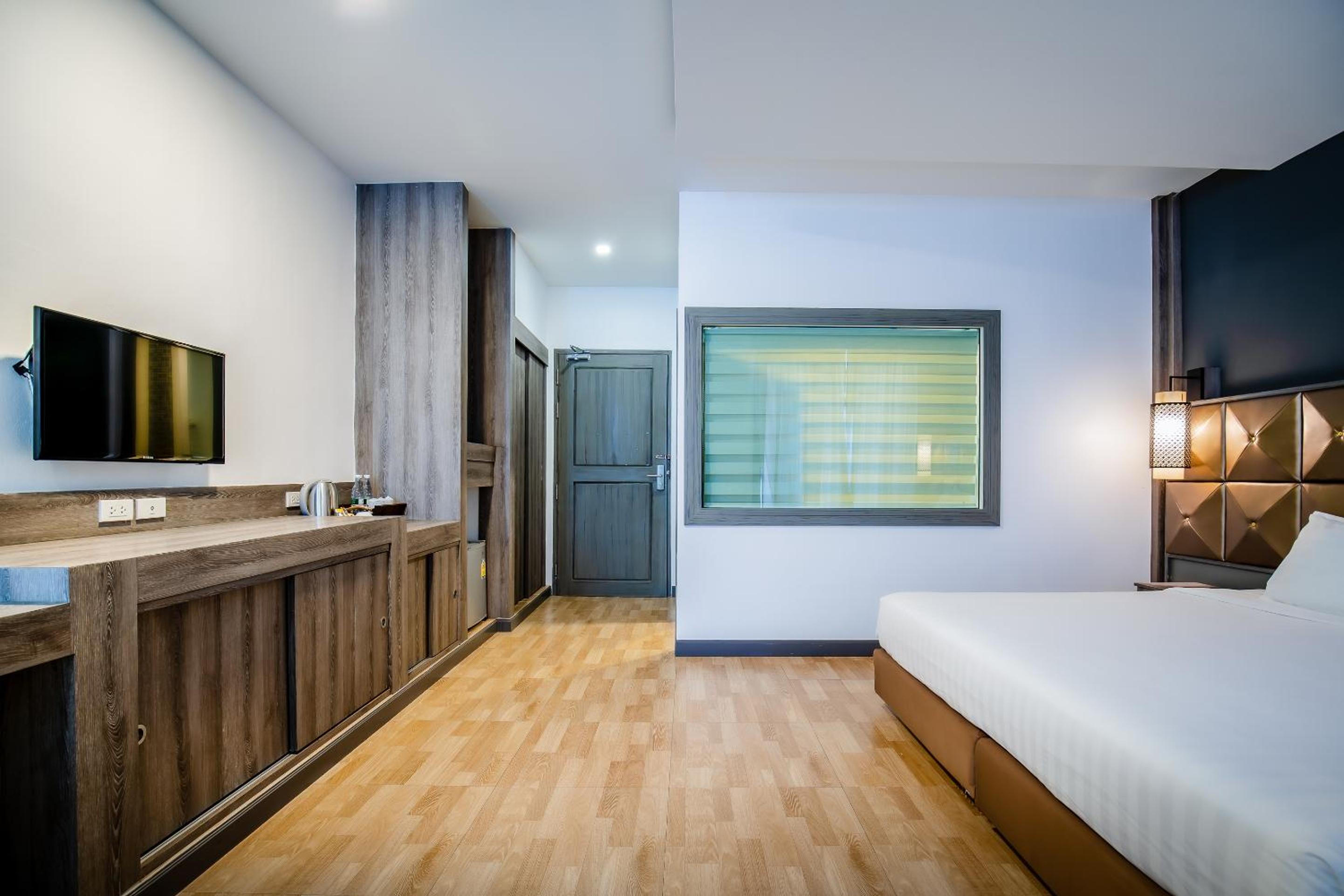 Deluxe Double or Twin Room