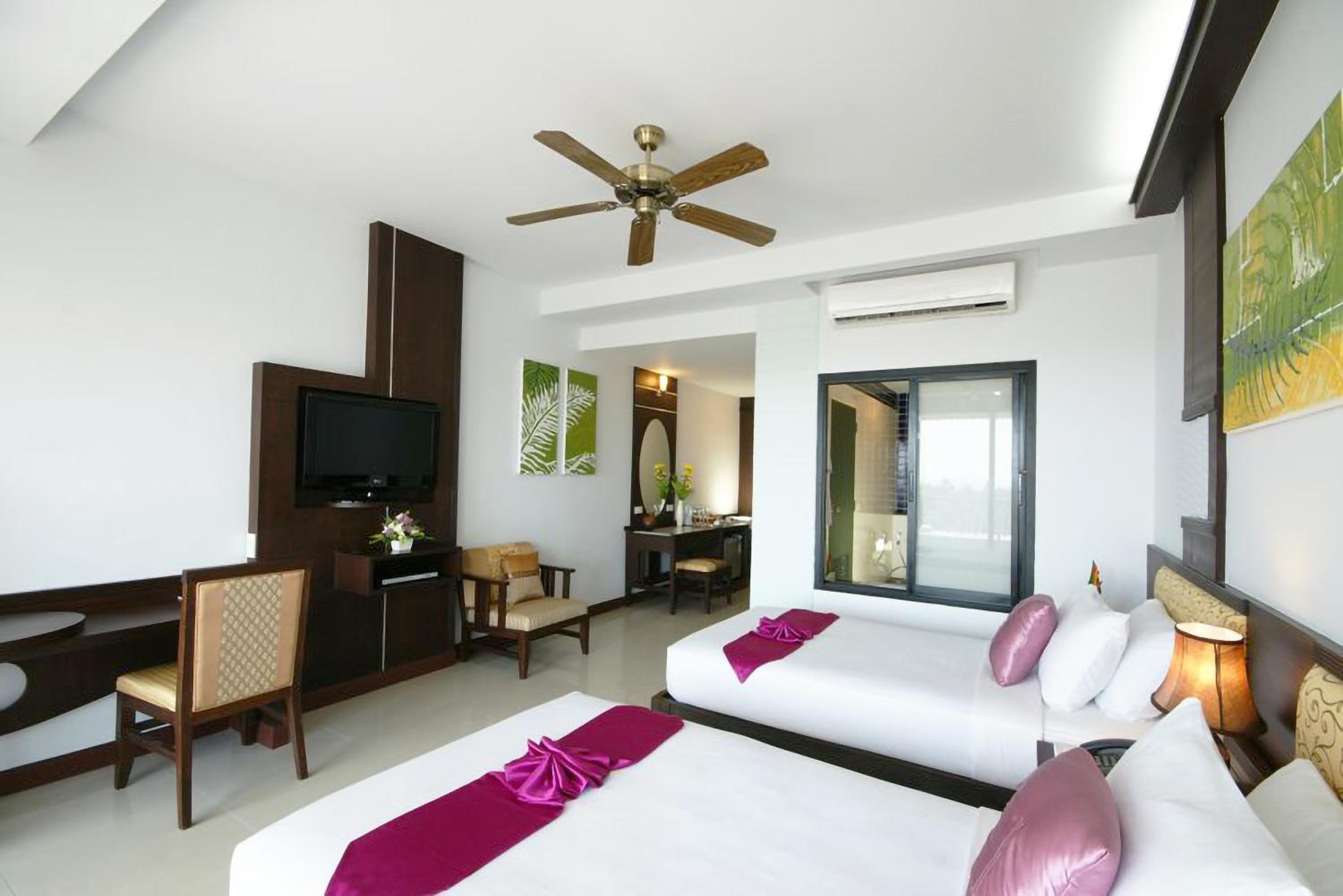 Palm Deluxe Double or Twin Room
