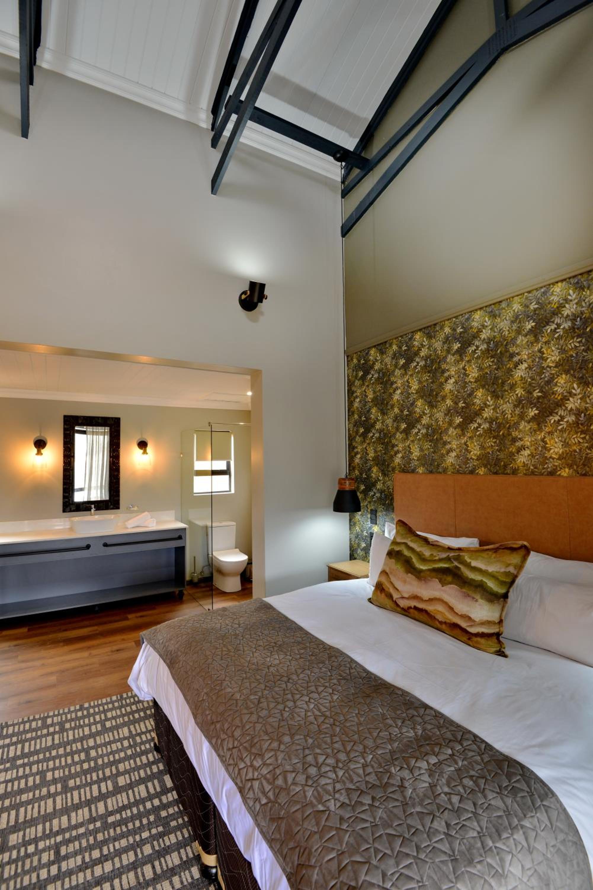 Deluxe Double Room with Shower