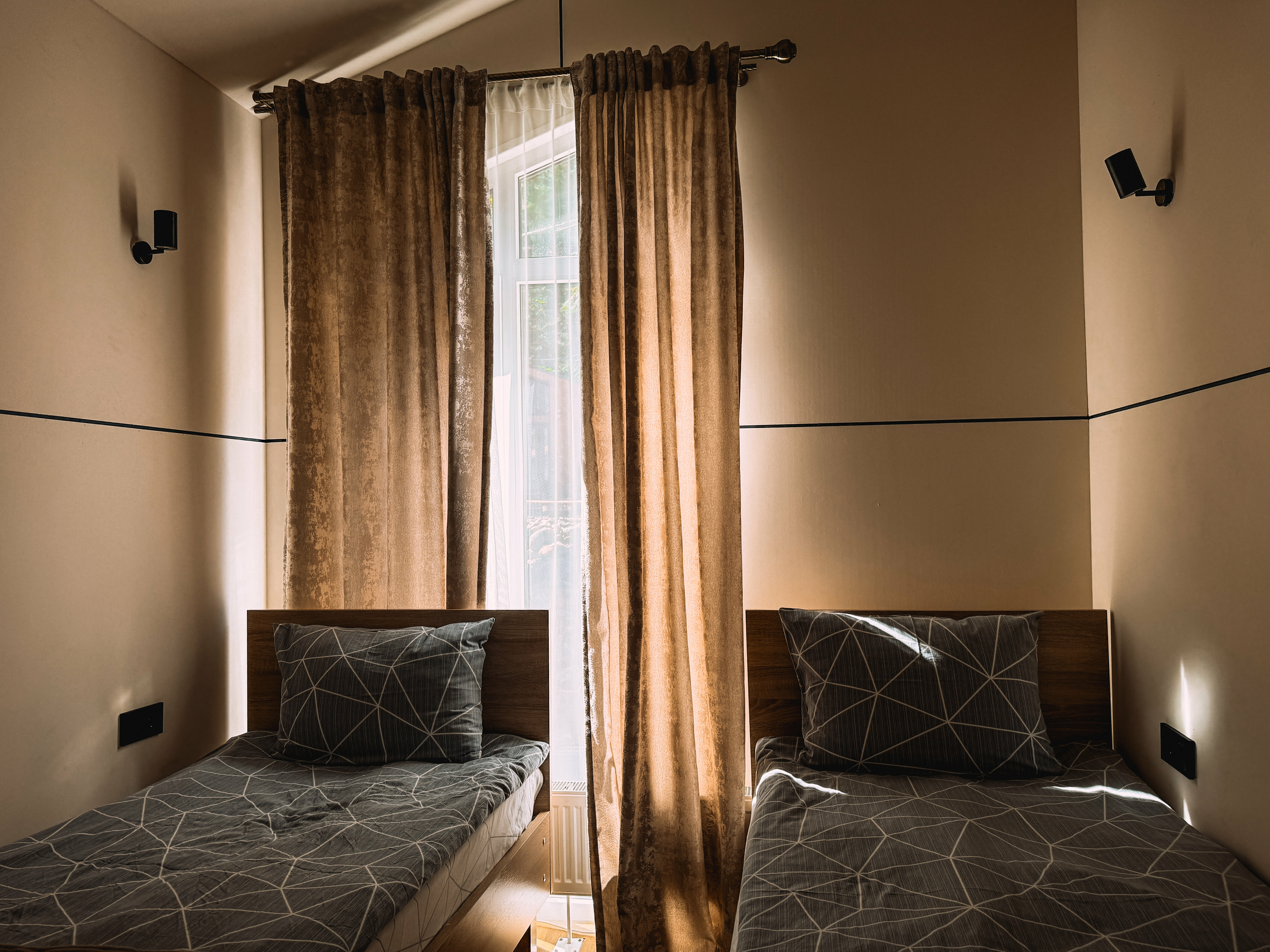 Семейный номер с видом на горы