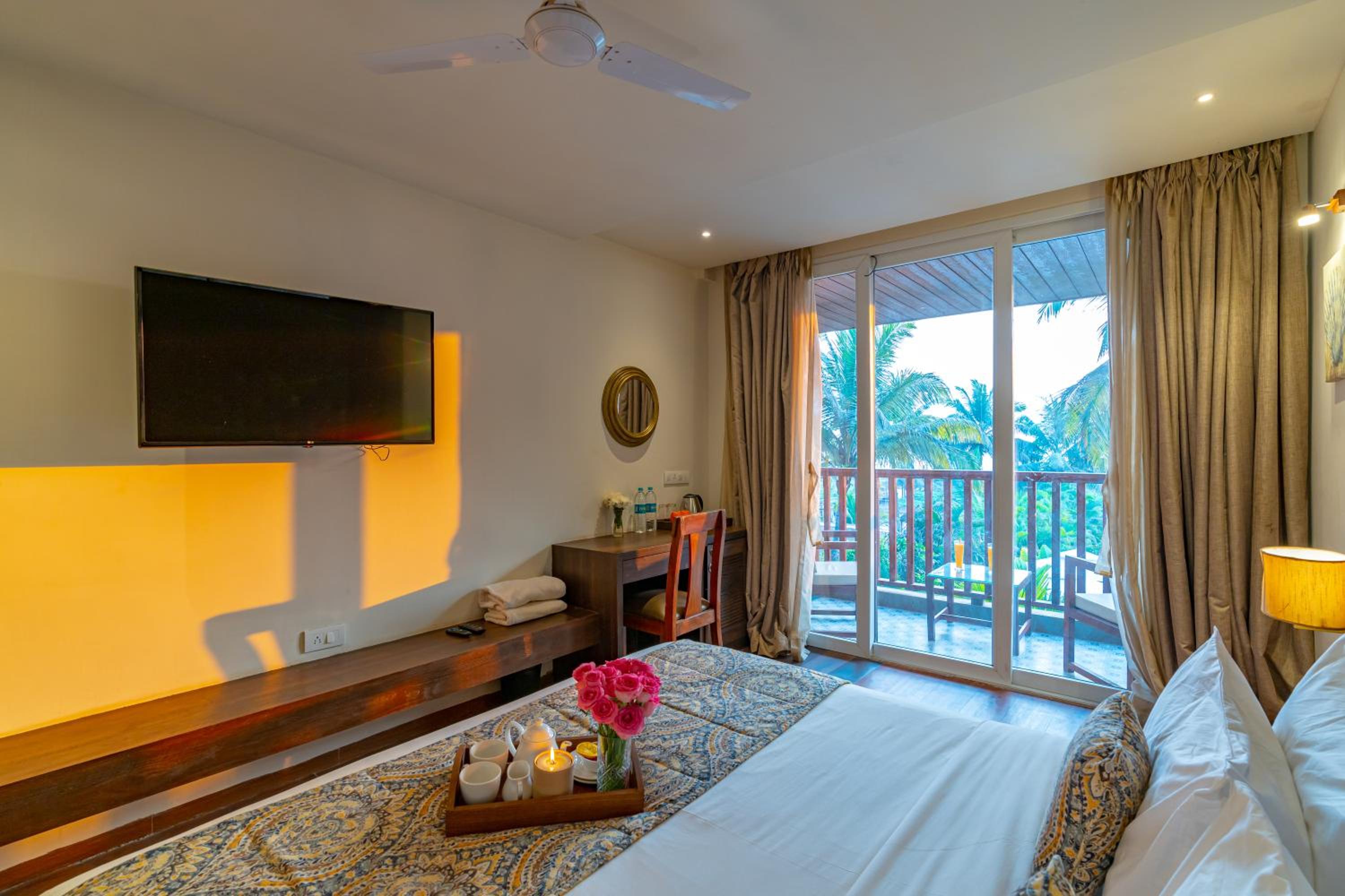 Super Deluxe Pool View Room with Balcony (with complimentary Kayaking and 20% off on Massage session)