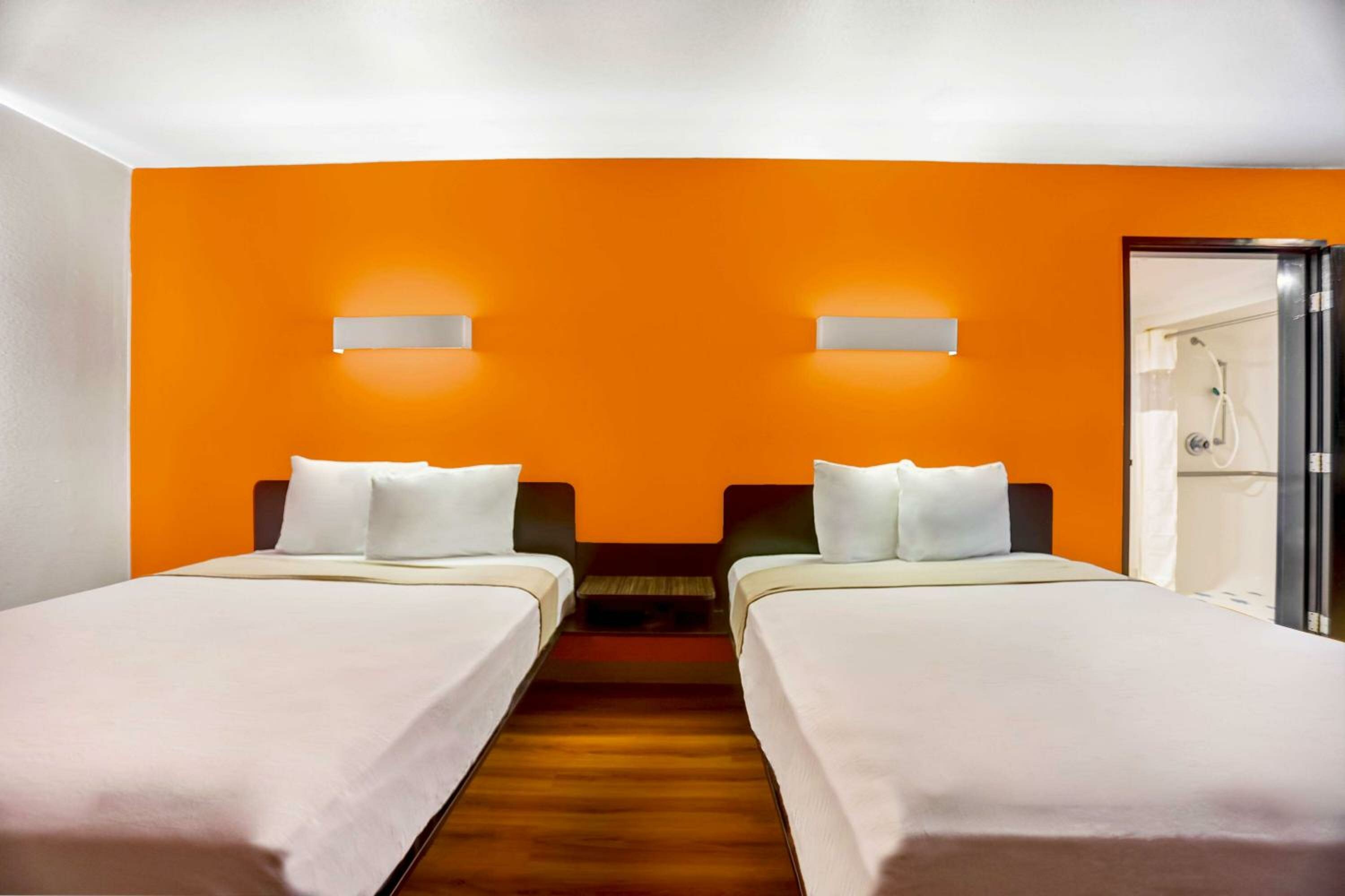 Queen Room with Two Queen Beds - Disability Access - Non-Smoking