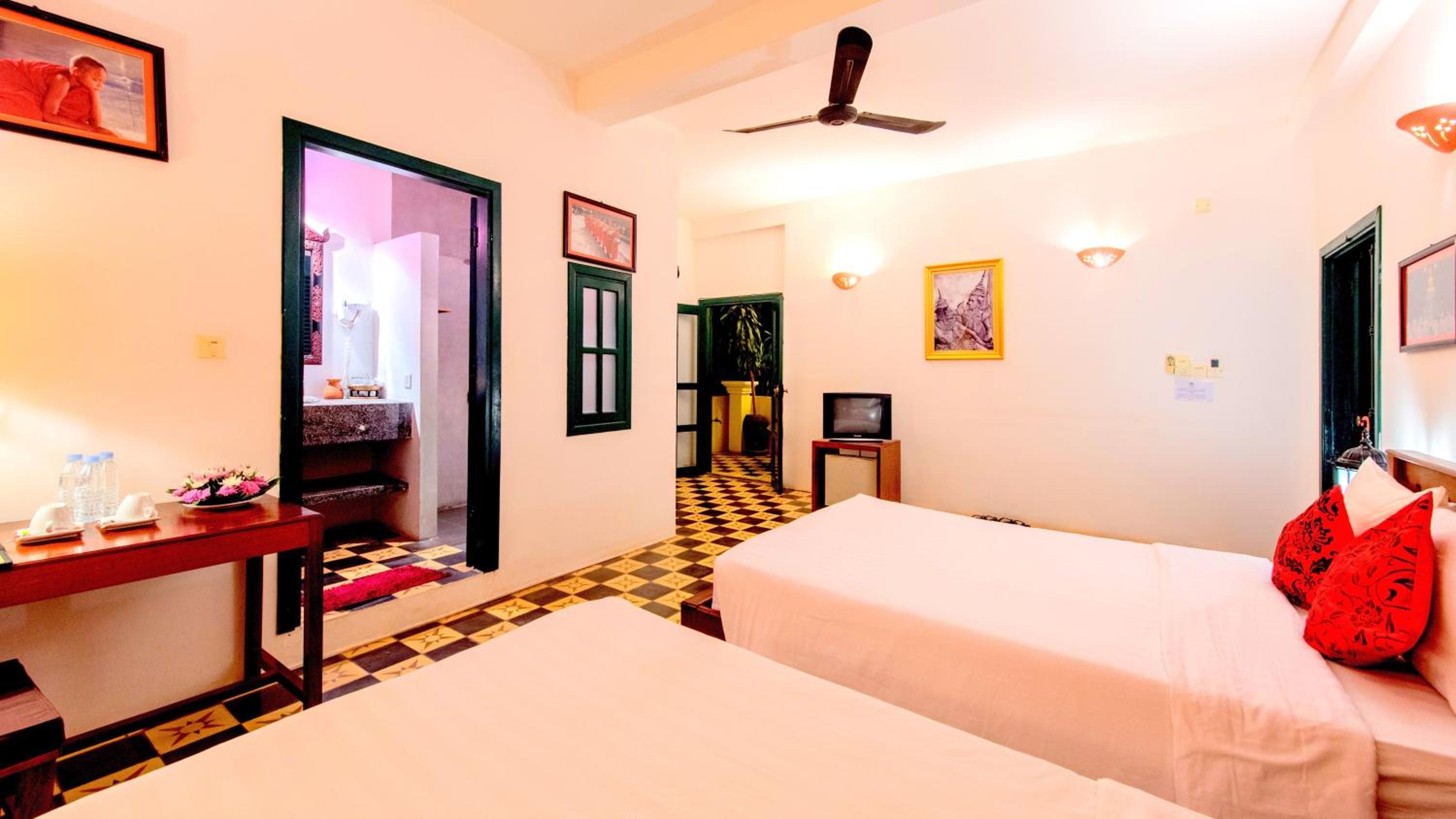 Superior Twin Room with Garden View