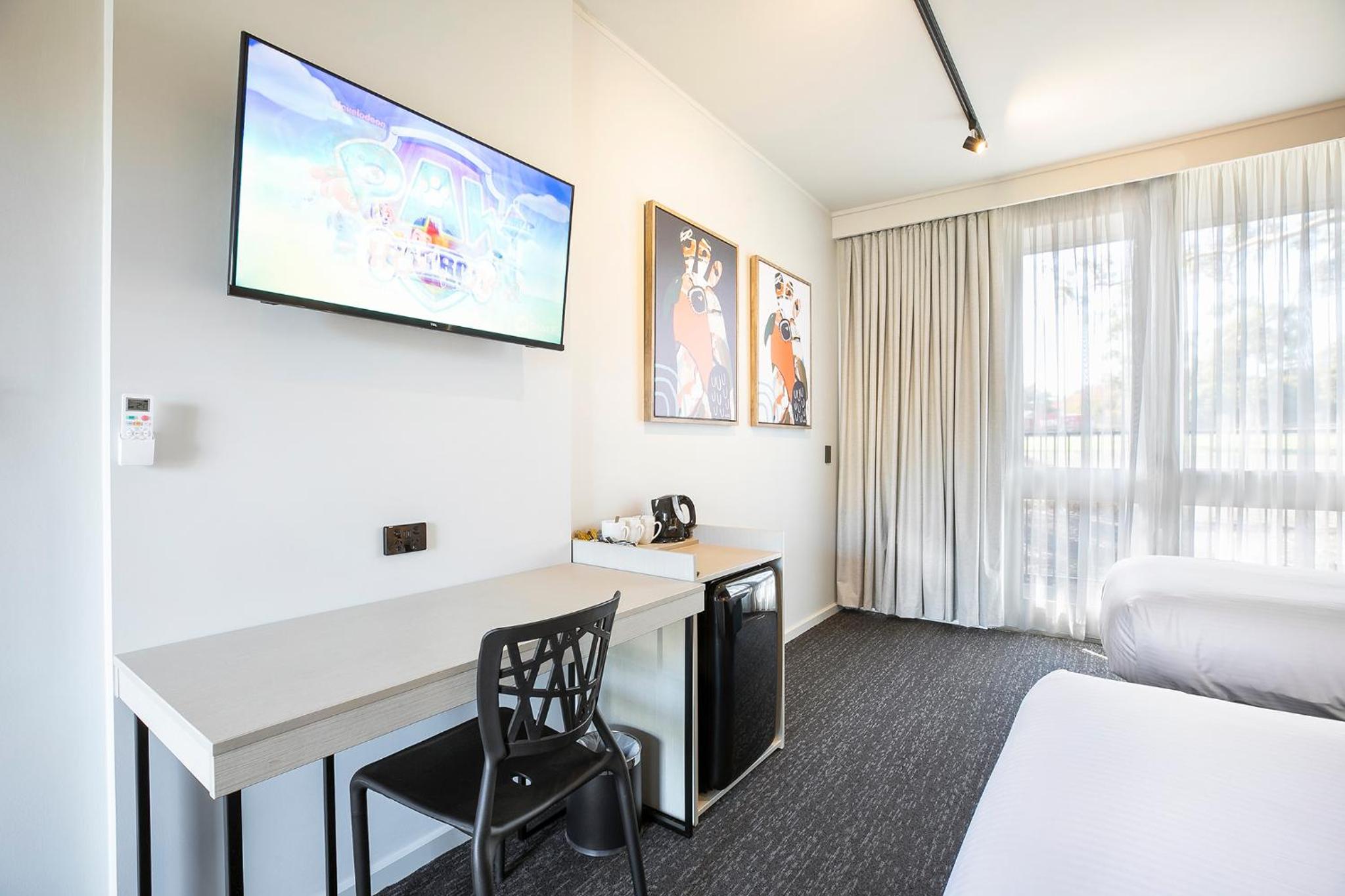 Queen & Single Studio