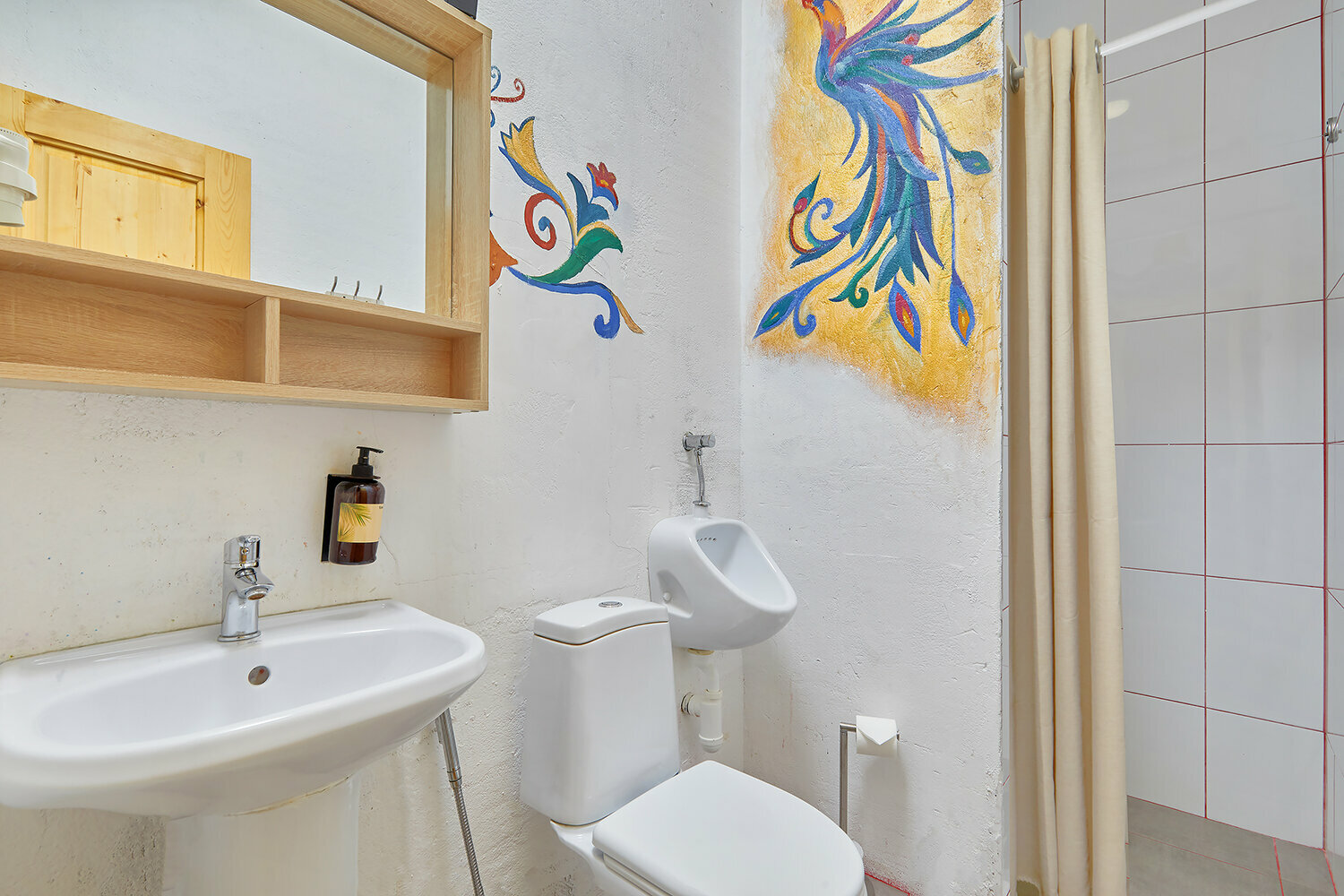 Арт-апартаменты "В гостях у сказки"