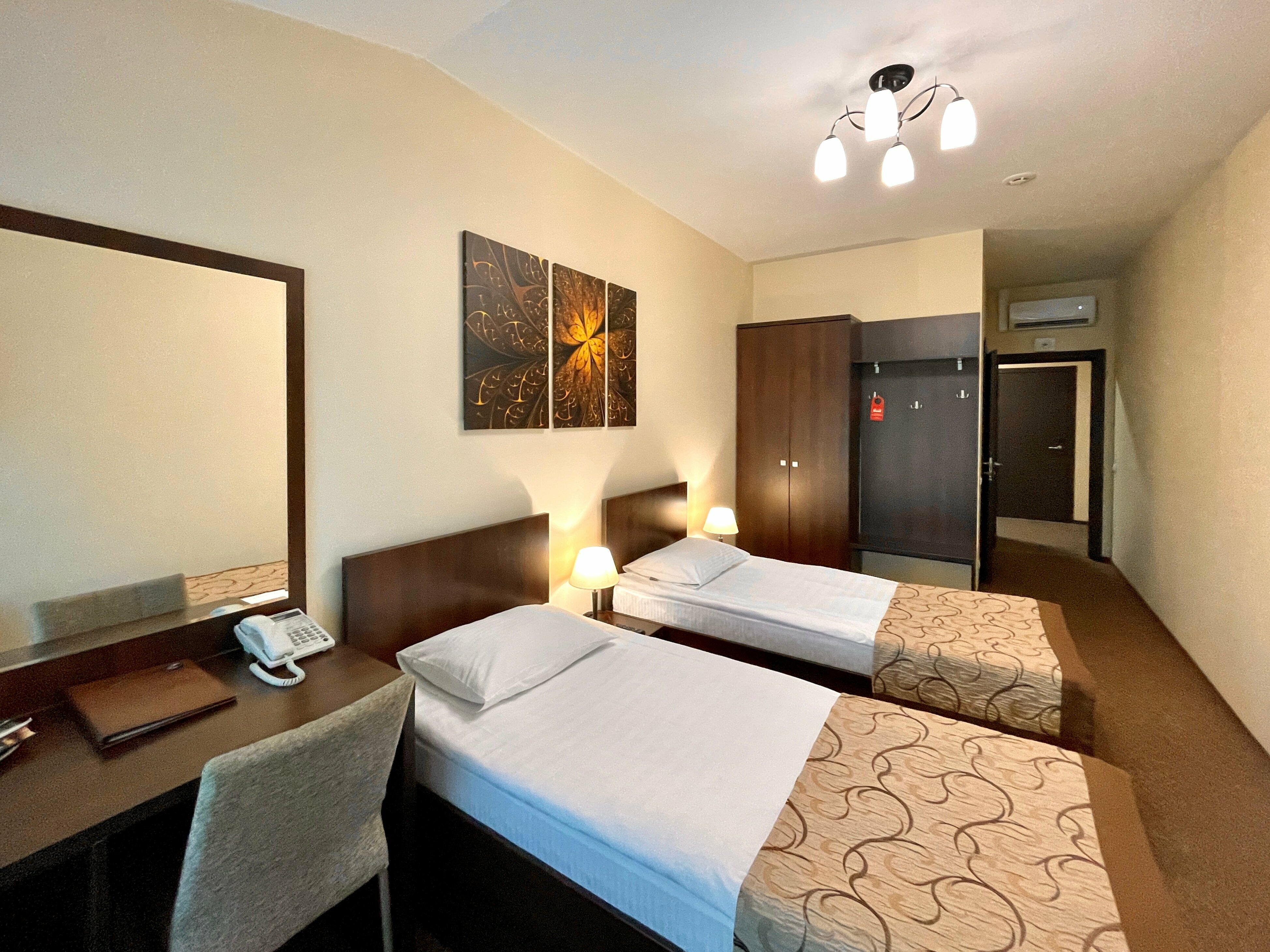 Стандарт с 2 односпальными кроватями