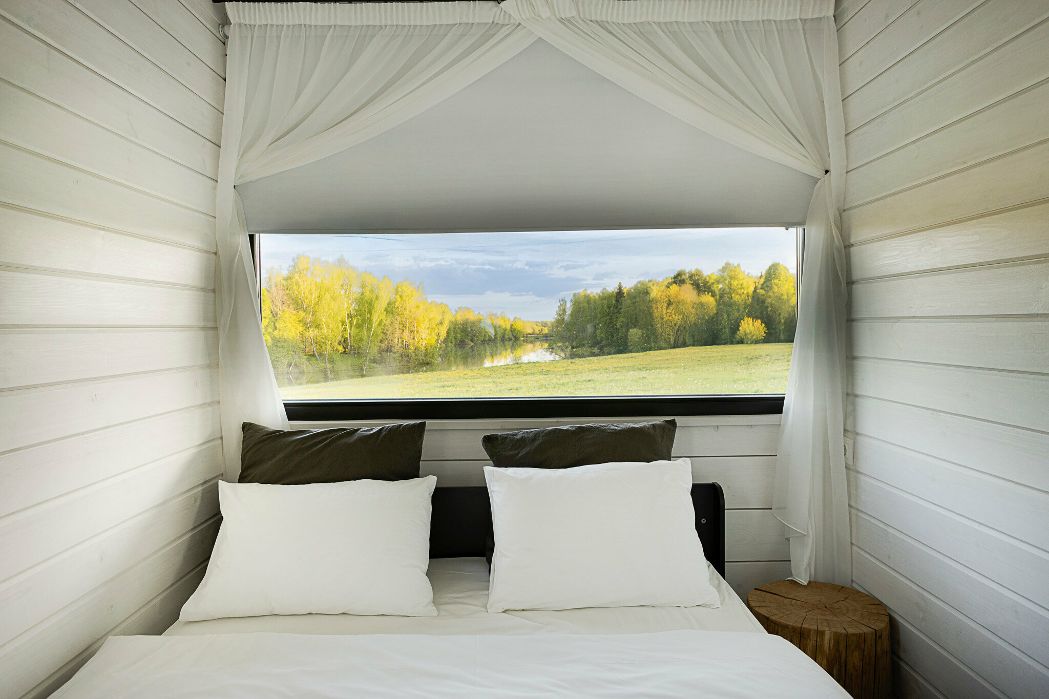 Семейный люкс с видом на реку и чаном (за доп плату)