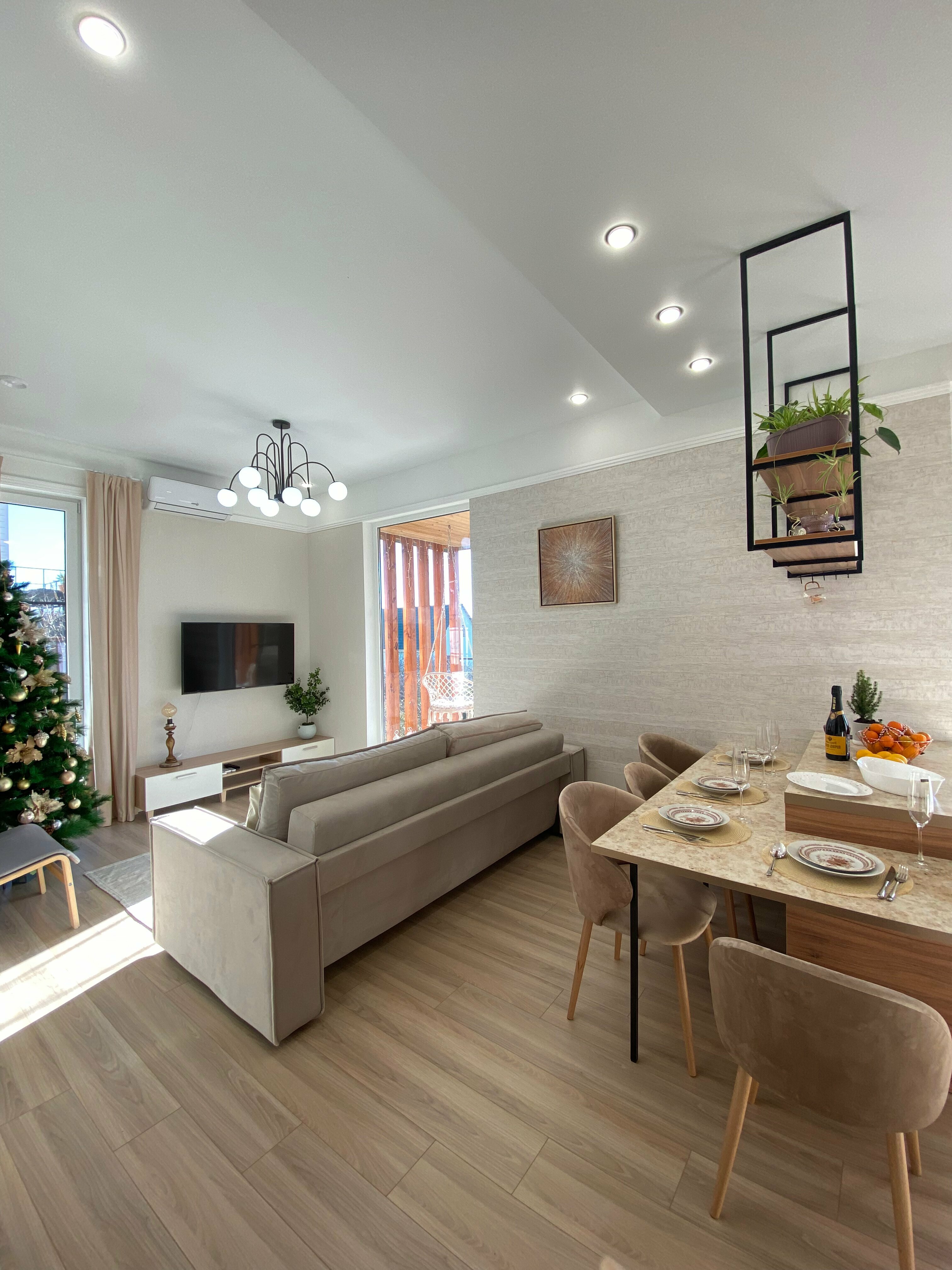 Дом с собственным бассейном