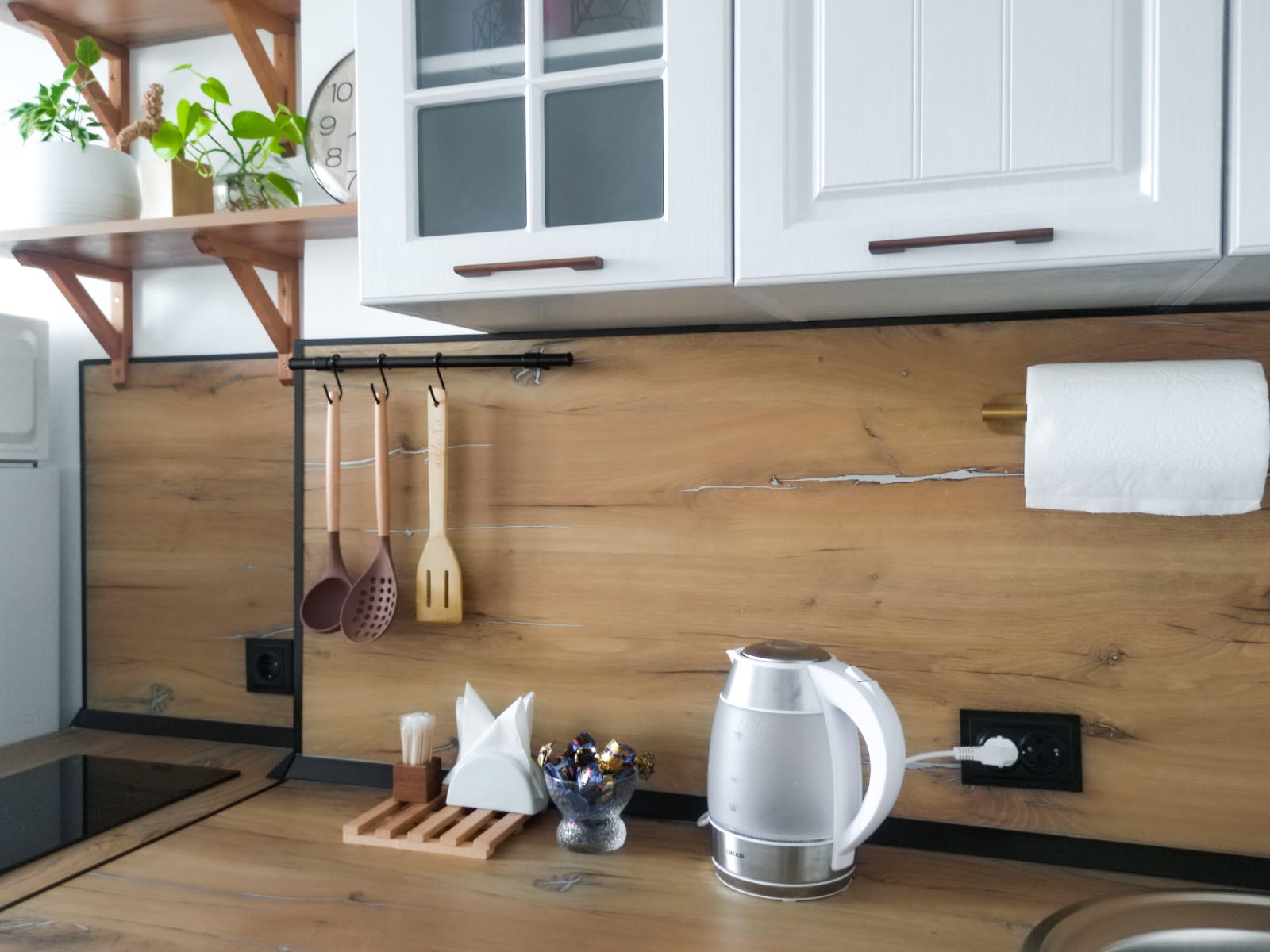 Классный Домик. 1-комнатная квартира с видом на город и облака