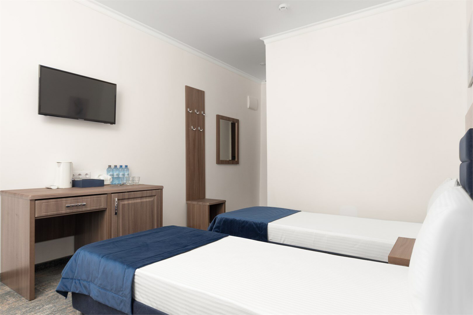 Family Room + Rhodes