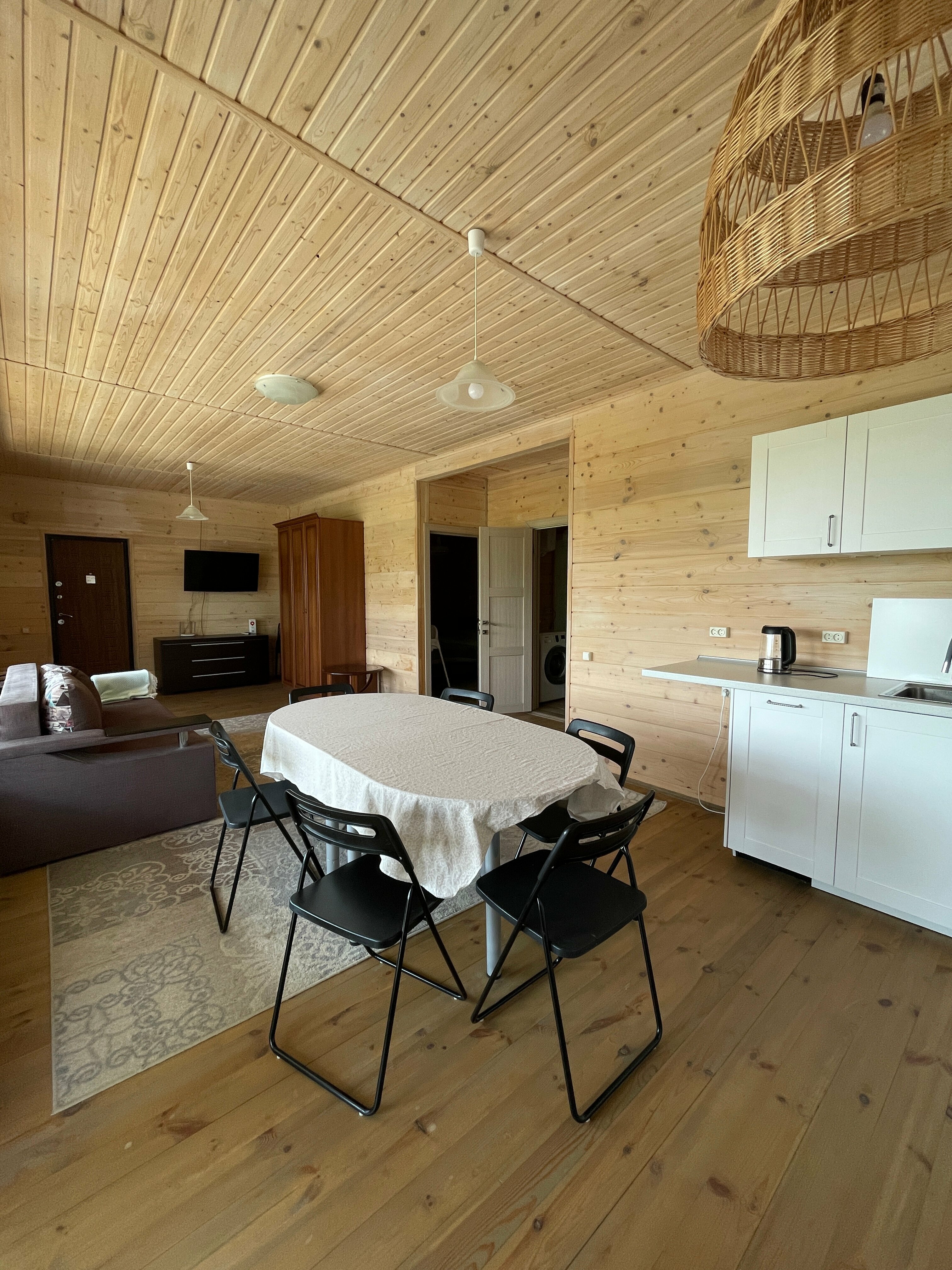 Дом с видом на озеро