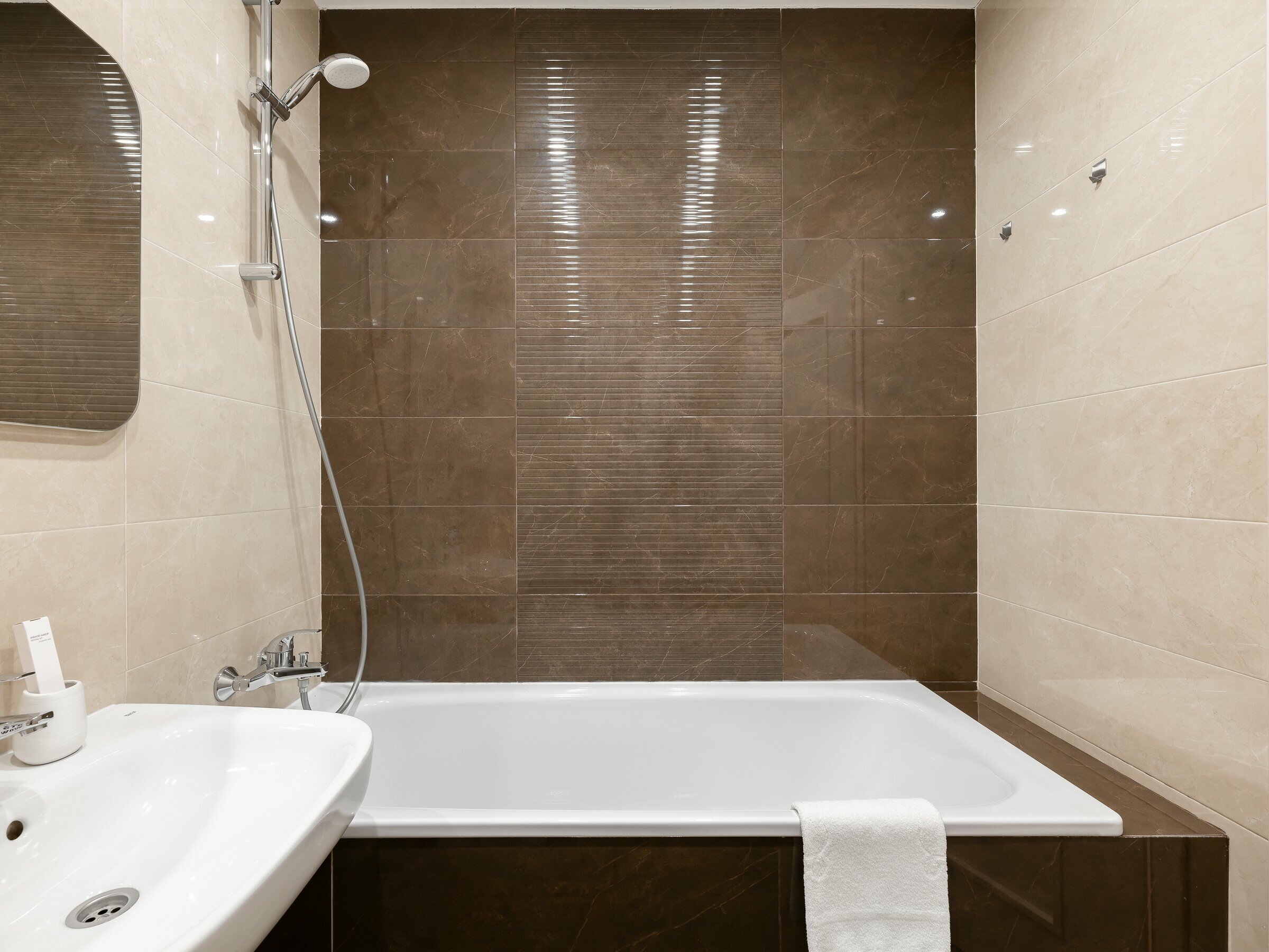 Orient - 2х местные делюкс апартаменты в "Савеловский-Сити" (23 этаж)