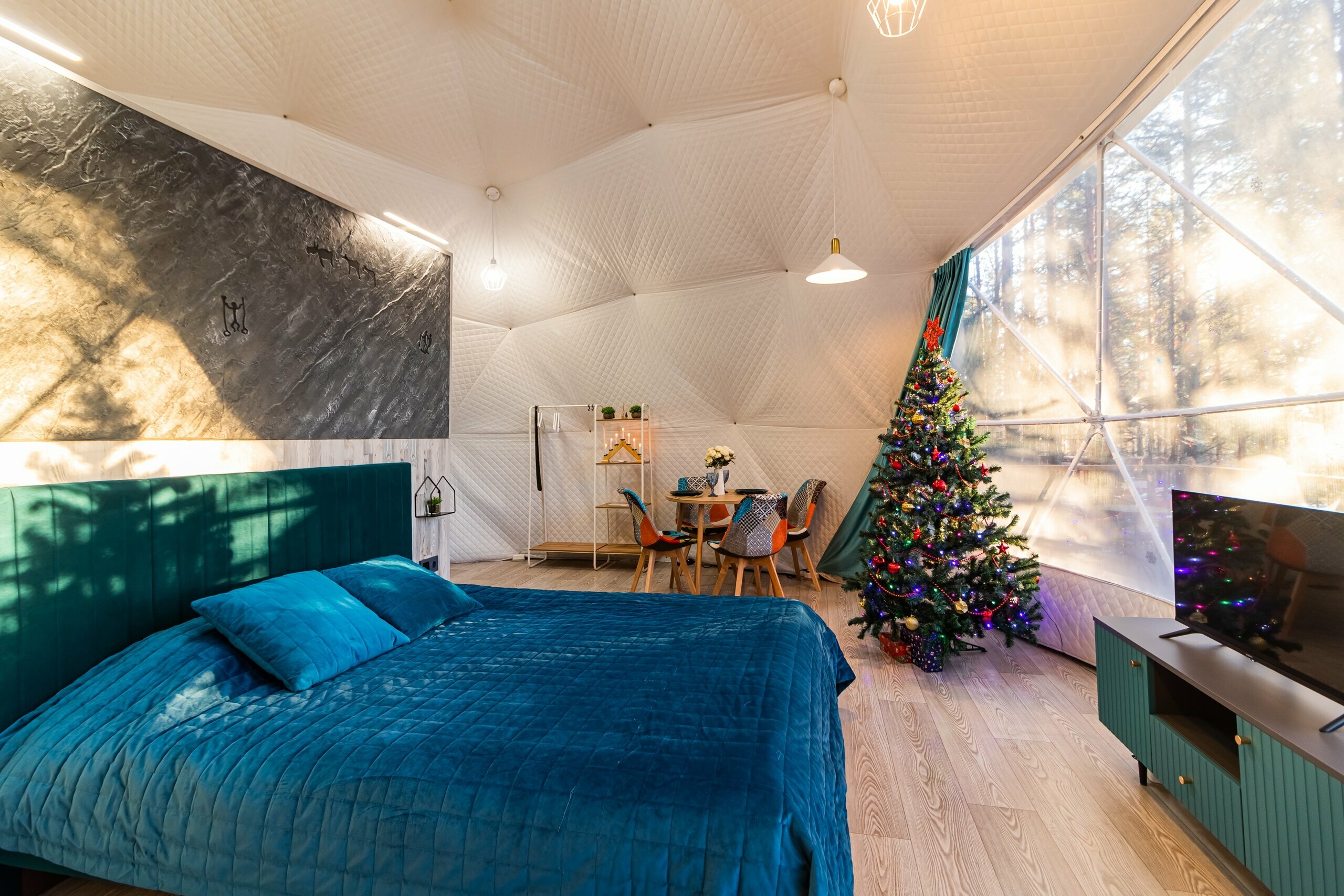 Купол «Петроглифы»