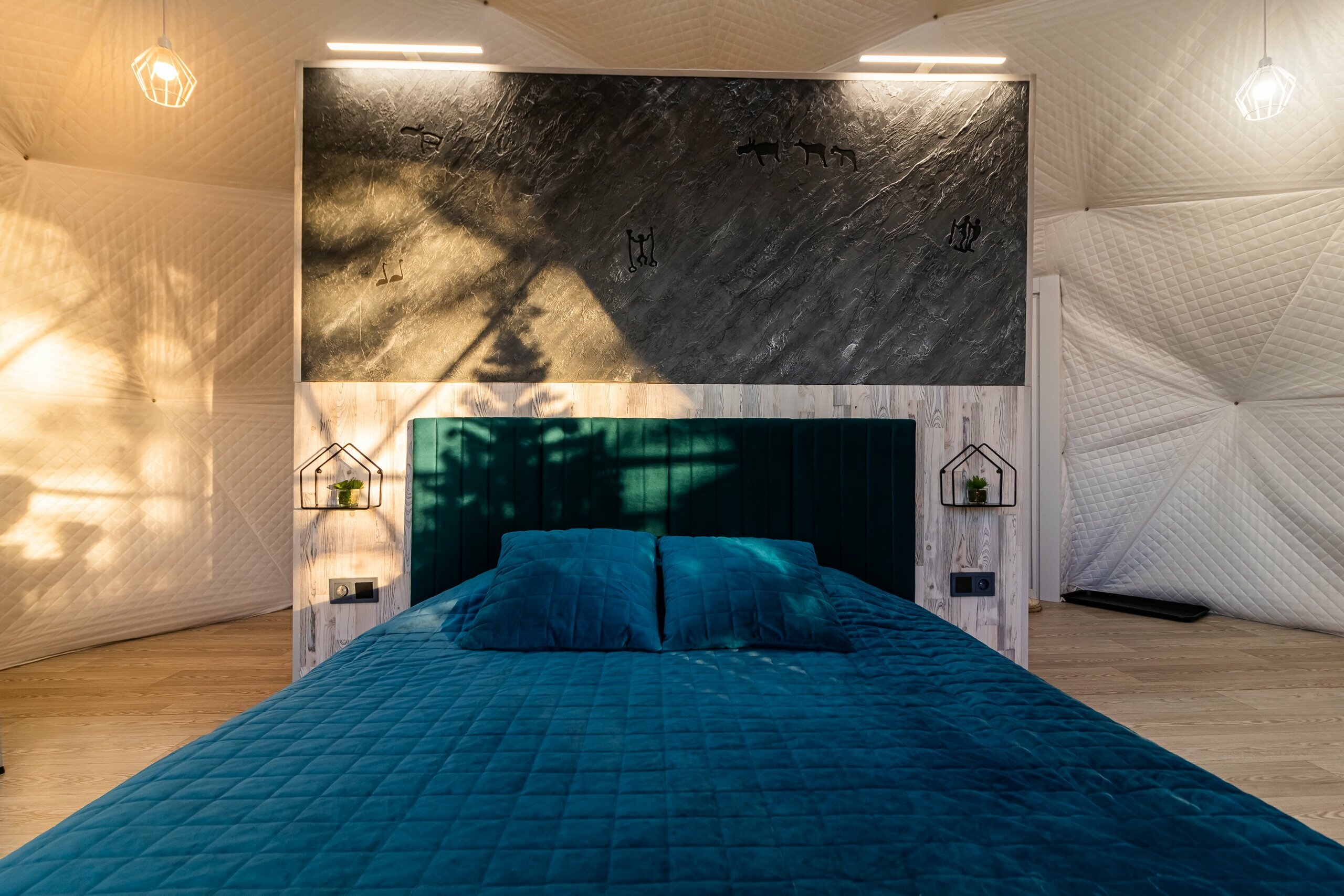 Купол «Петроглифы»