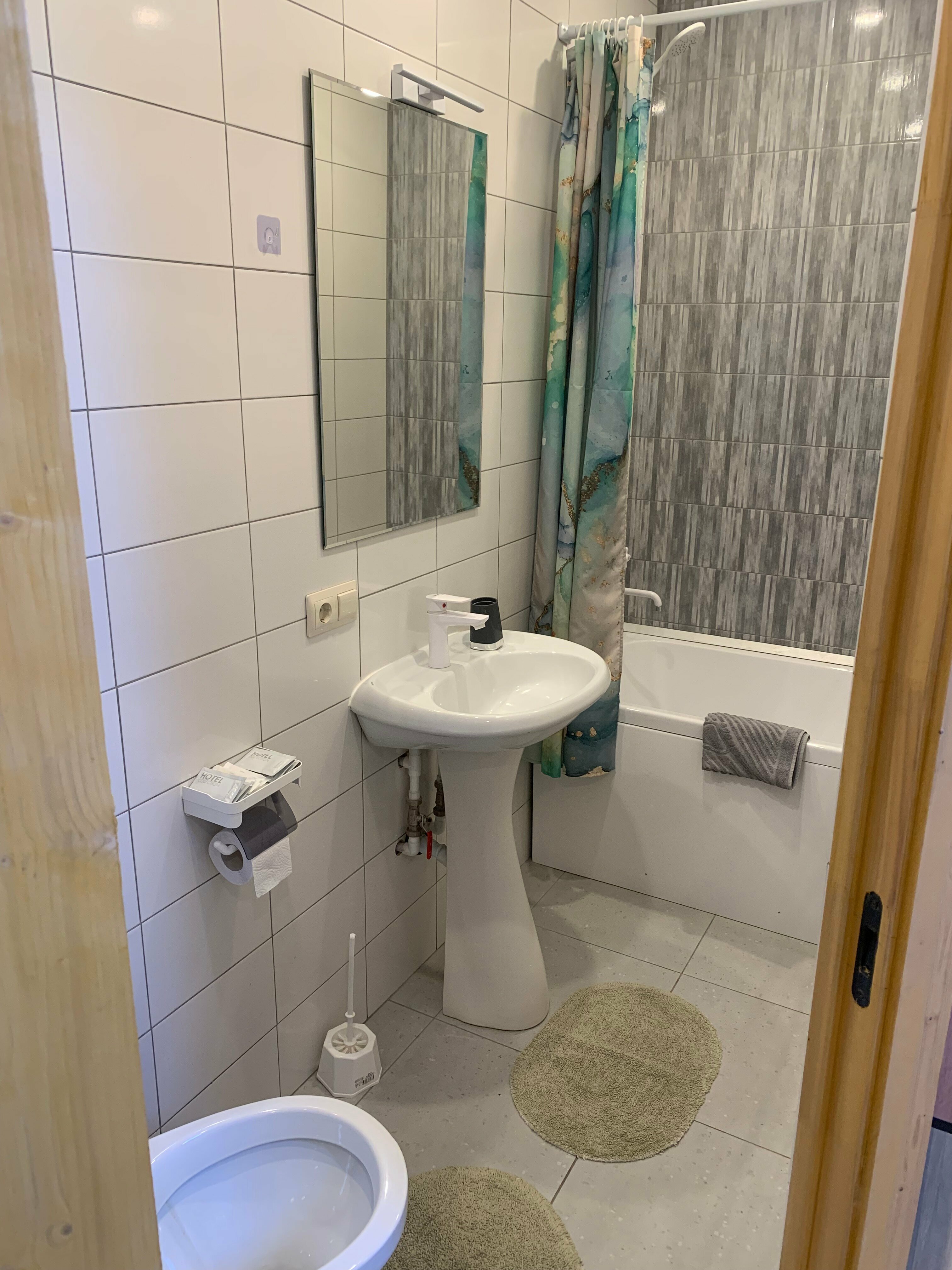 Четырехместный номер с ванной