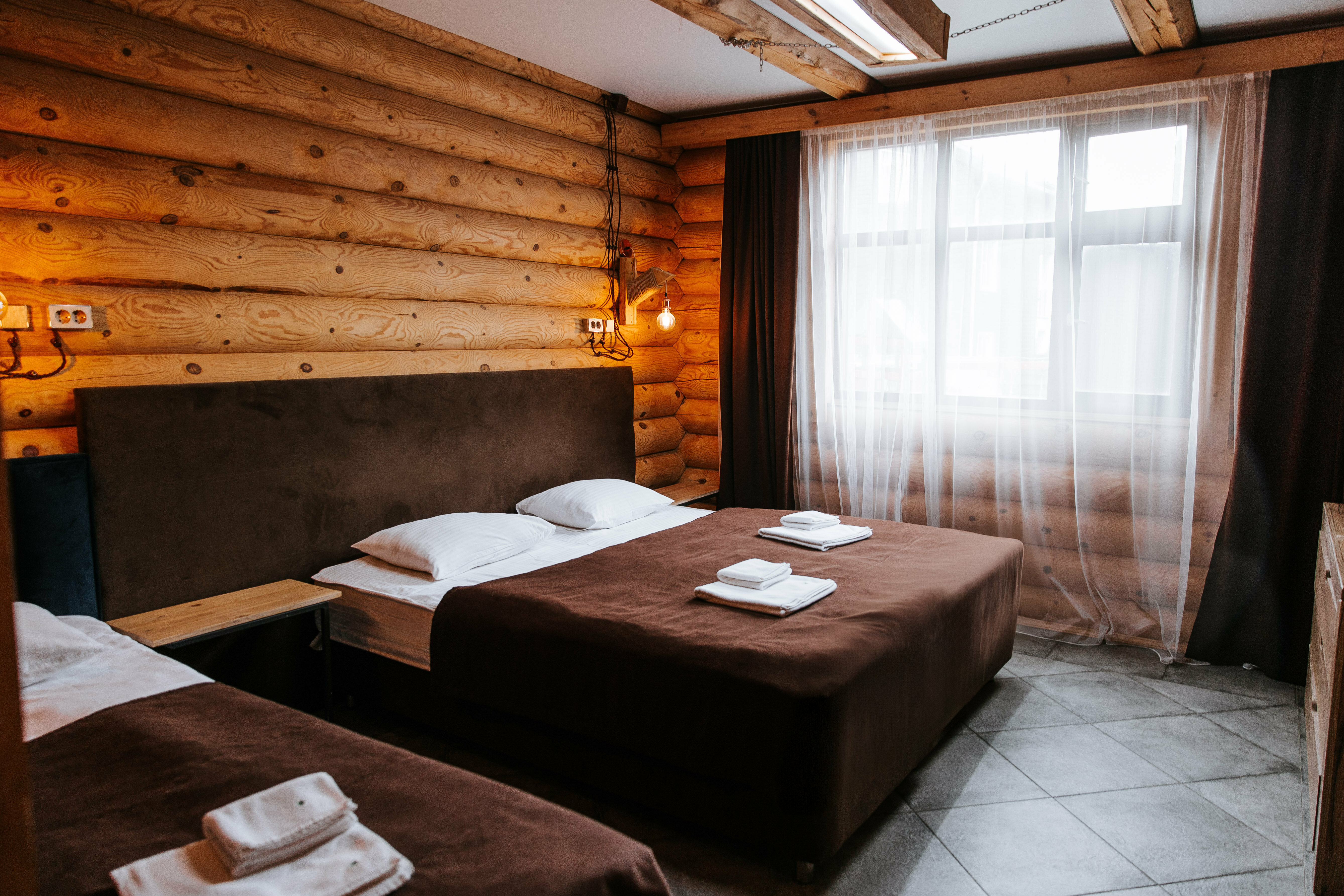 Дом с бассейном