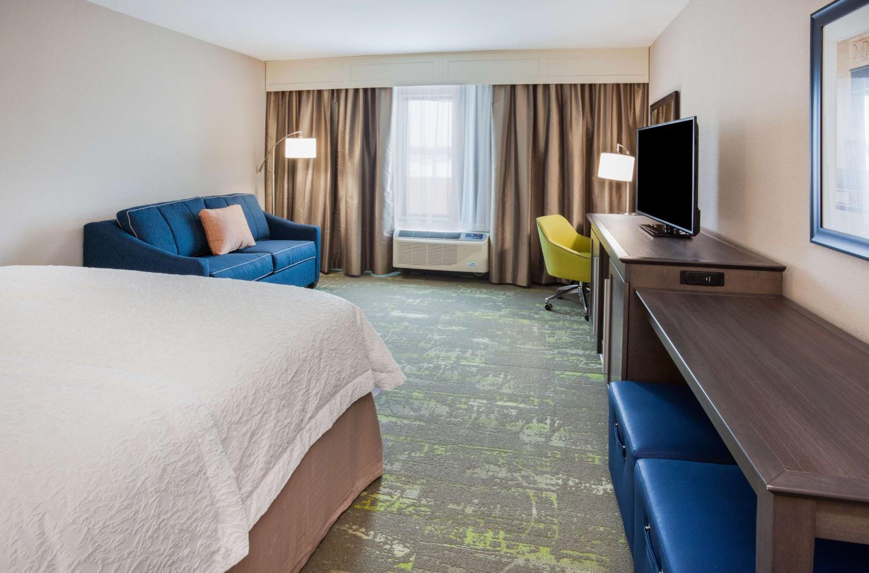 King Room with Sofa Bed - Non-Smoking