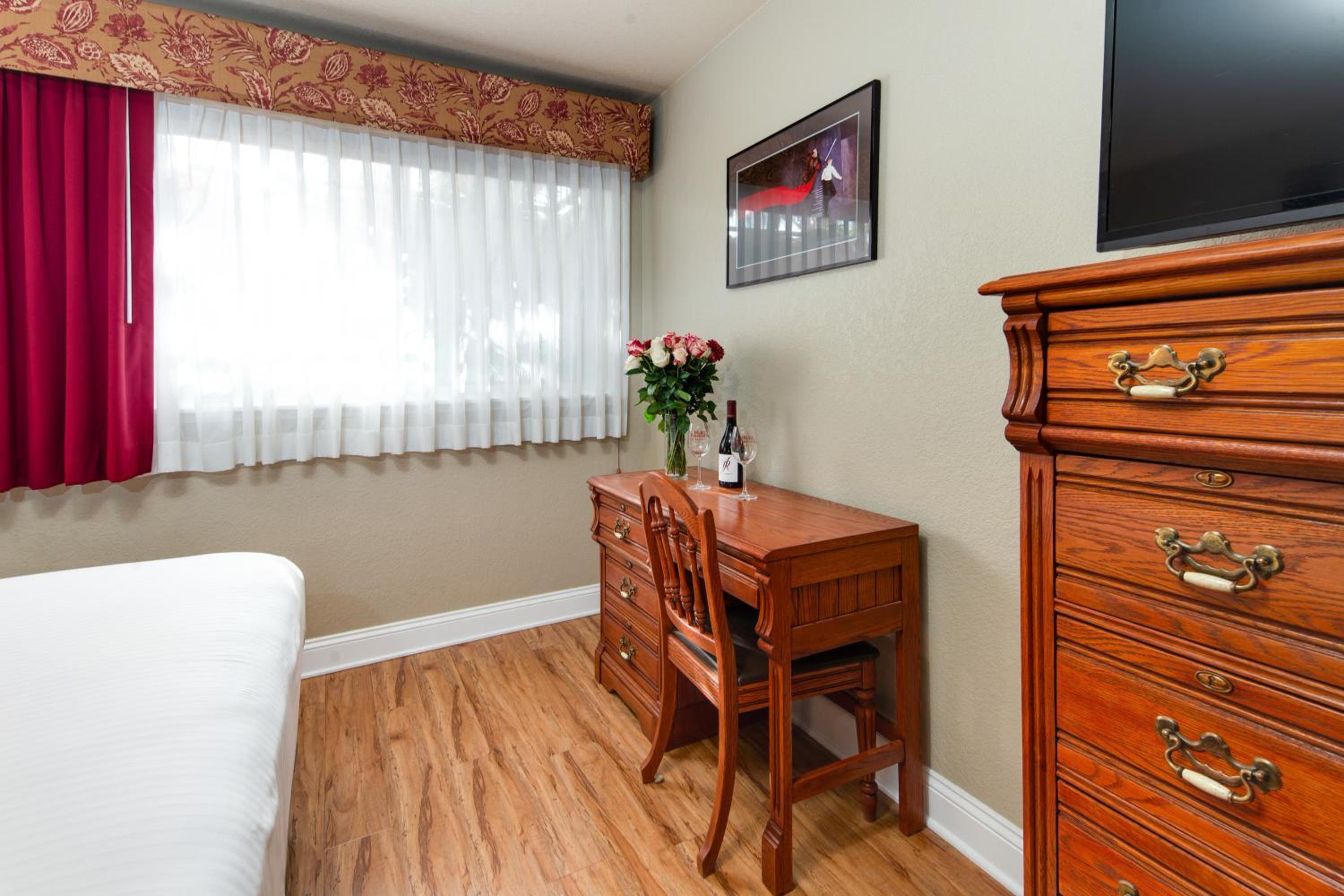 King Suite with Spa Bath