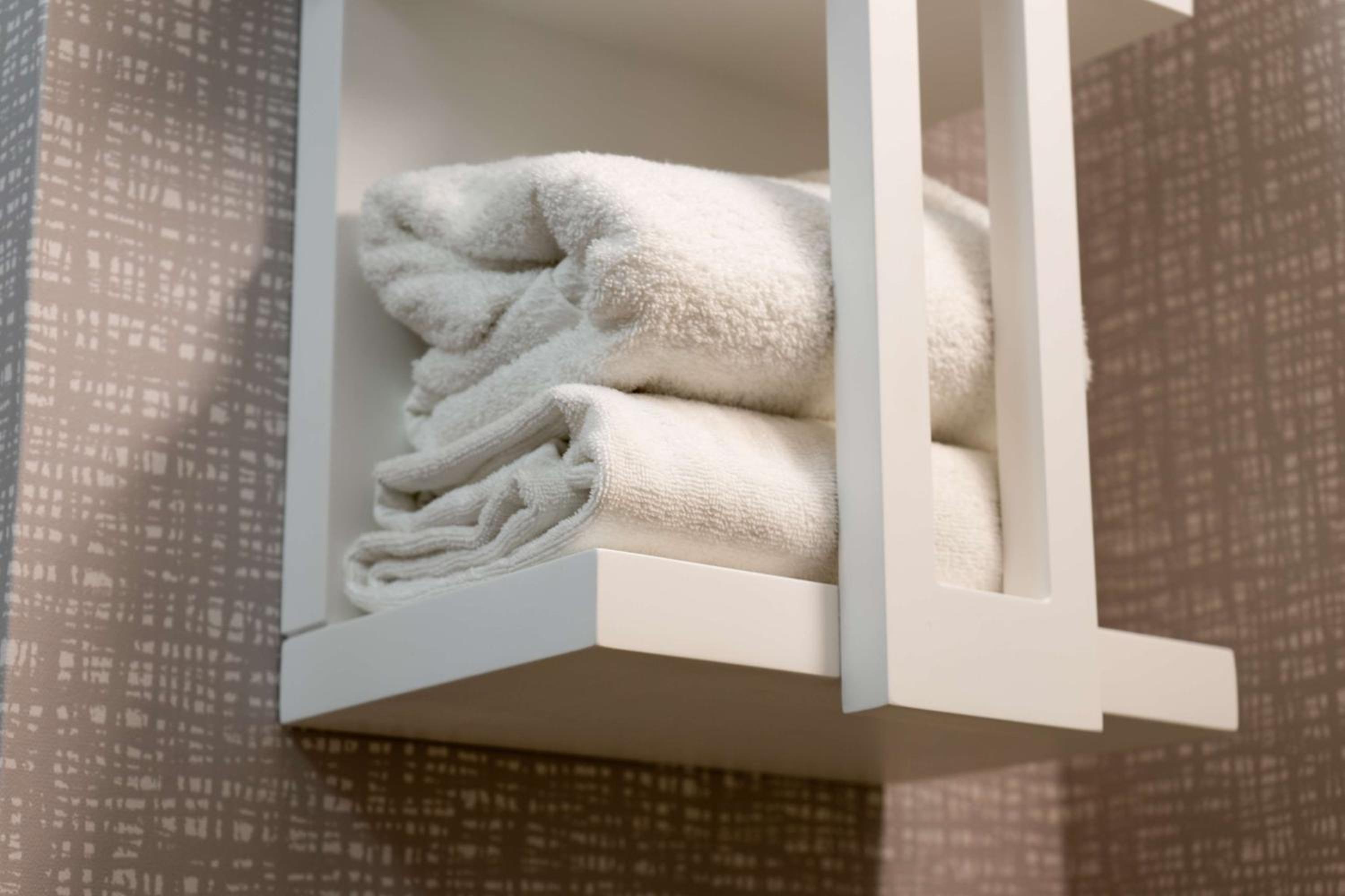 Room with Two Queen Beds - Non-Smoking