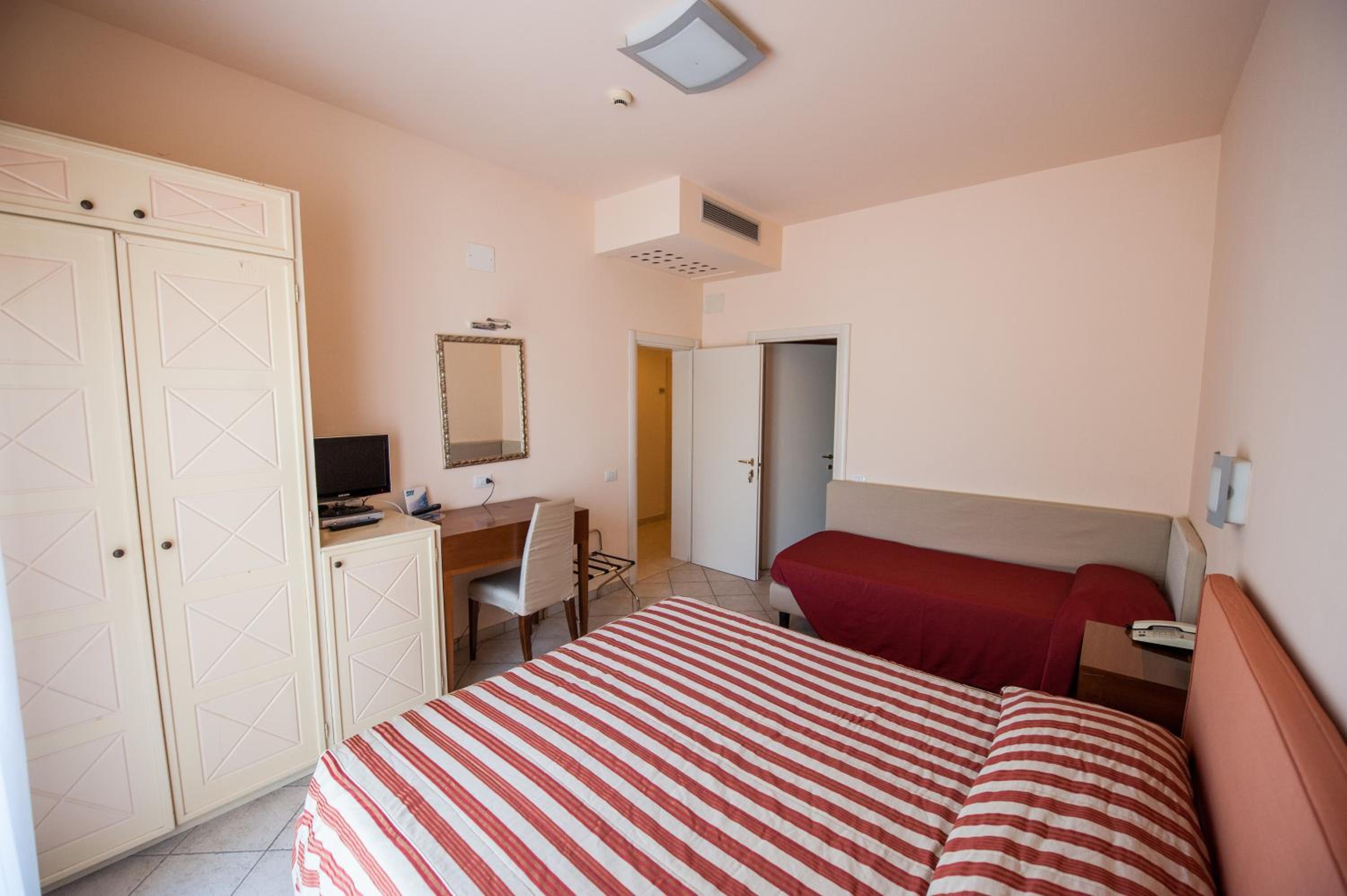 Superior Triple Room with Balcony