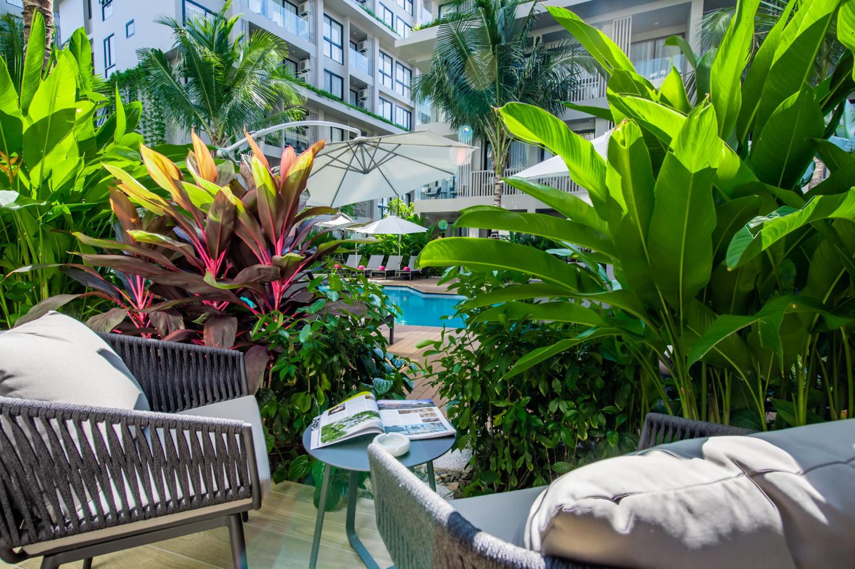 Grand Deluxe Suite Pool Terrace