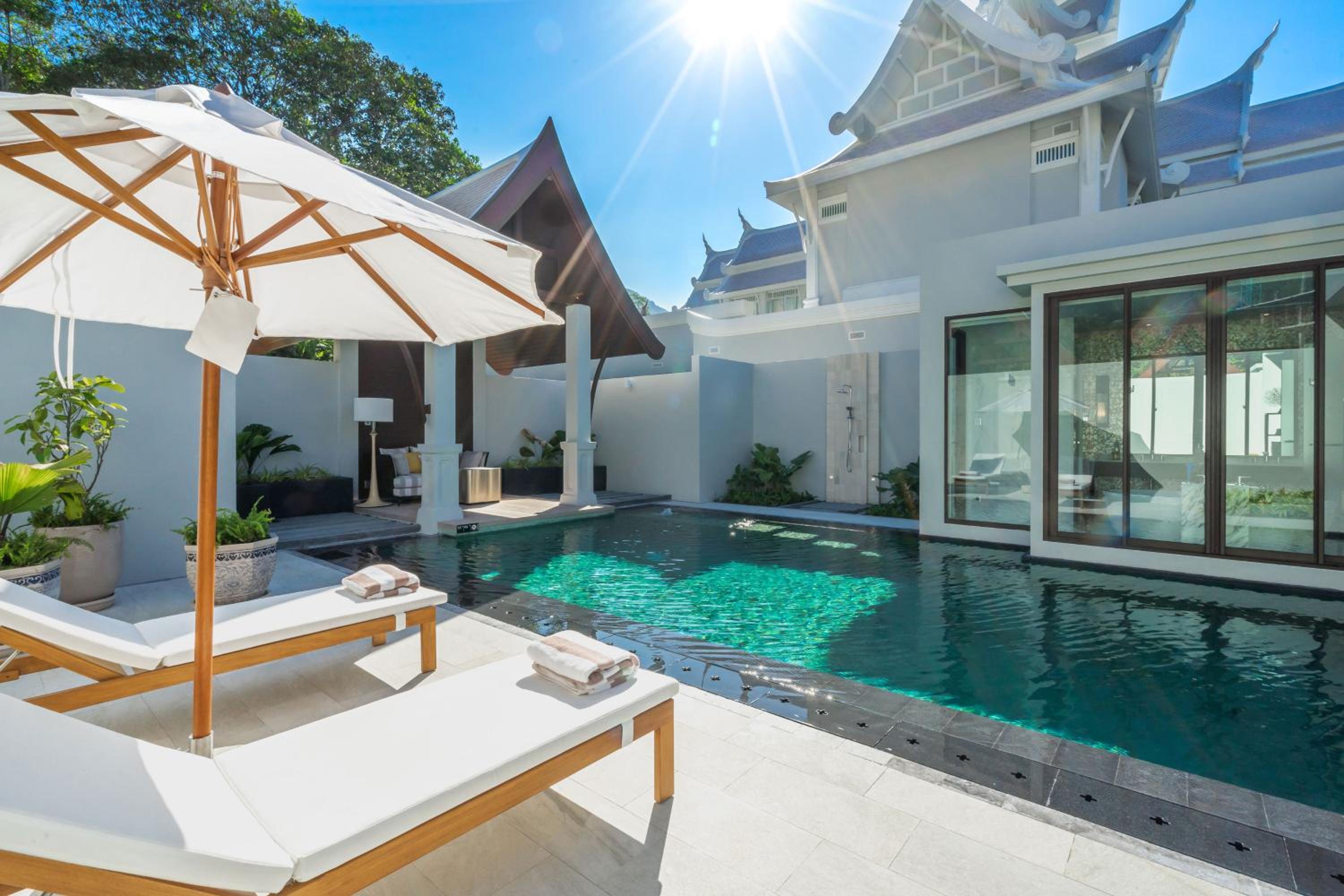 One-Bedroom Villa with Private Pool - Club Lounge Access