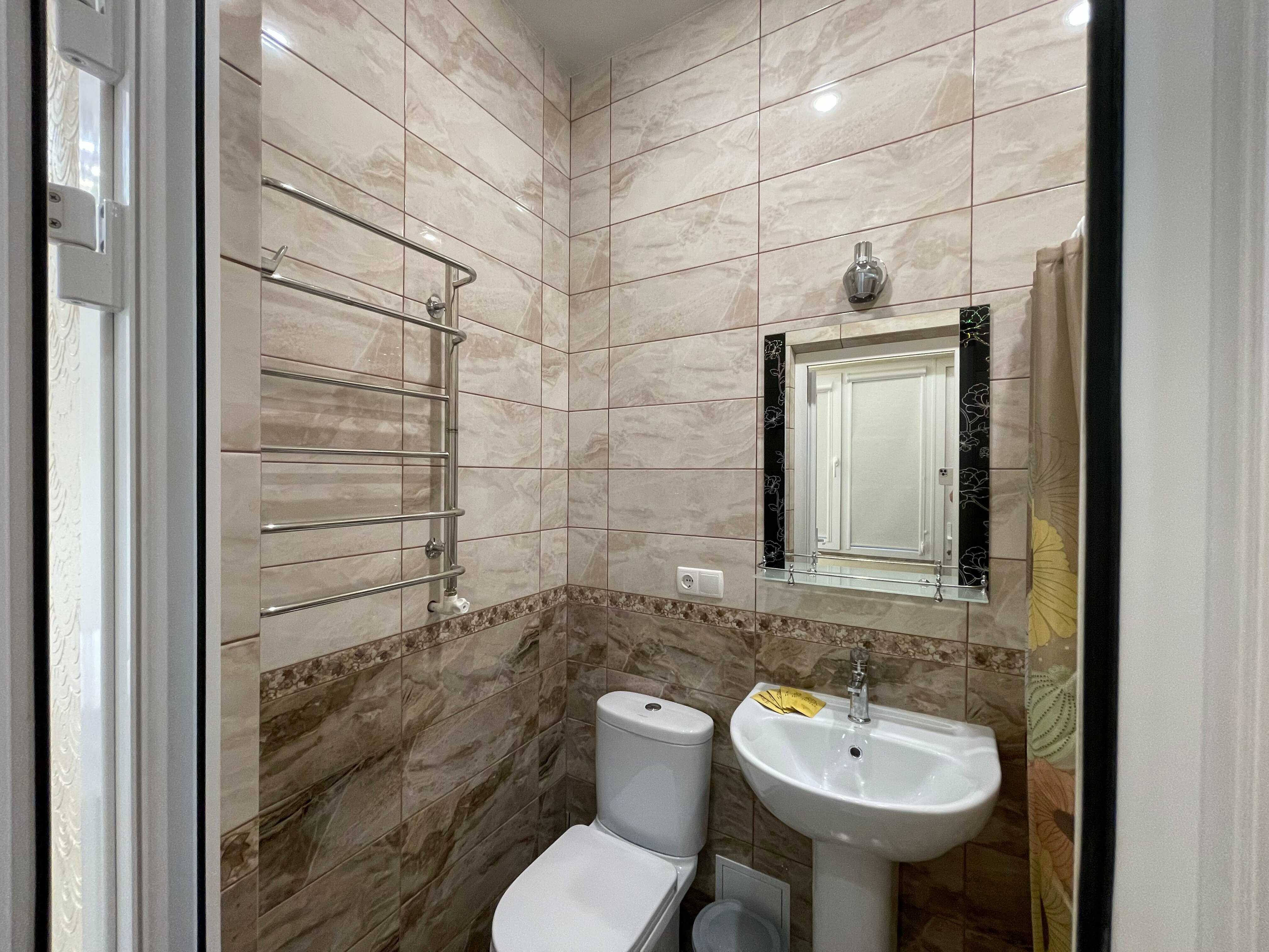 апартаменты - студия с видом на двор