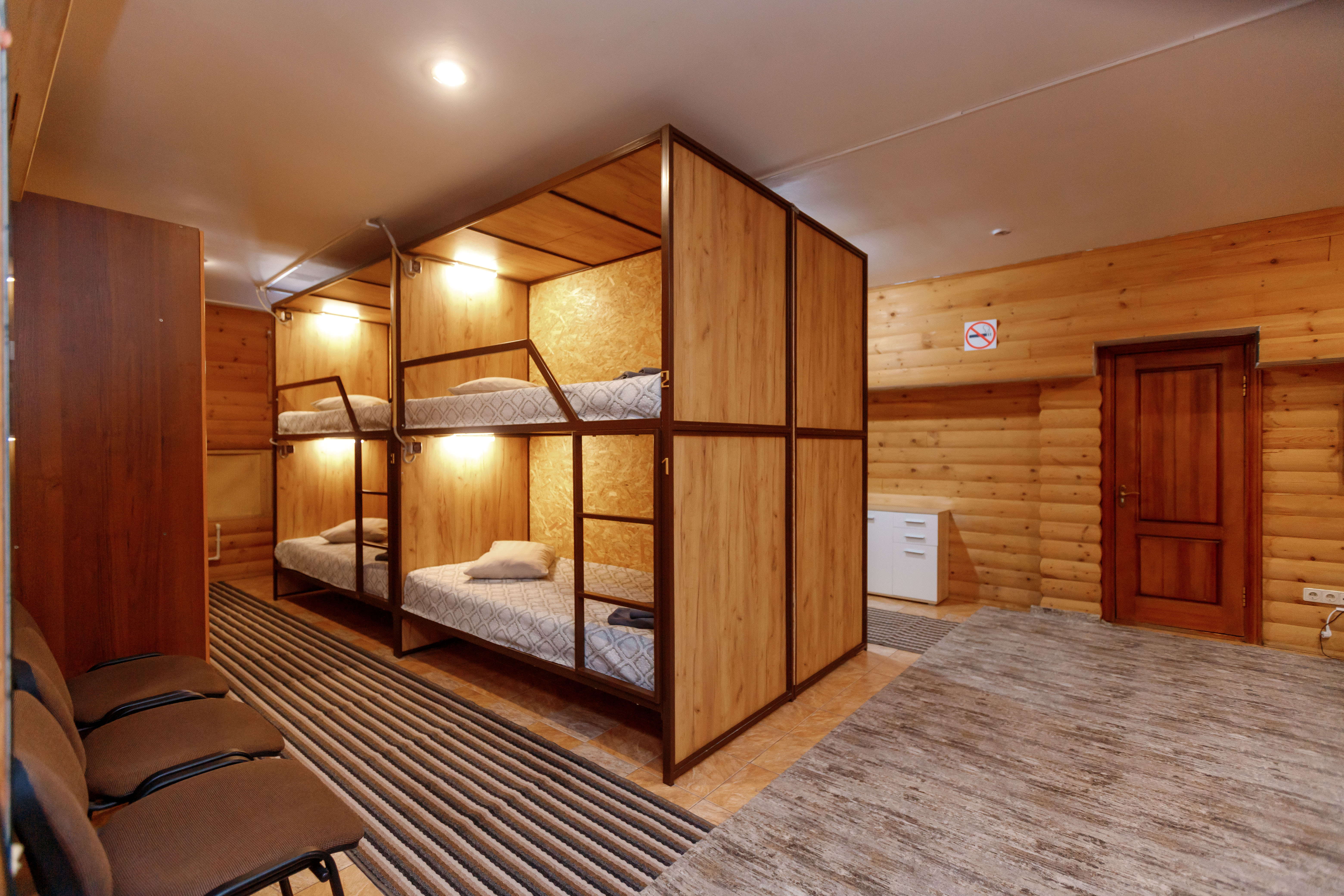 8-миместный