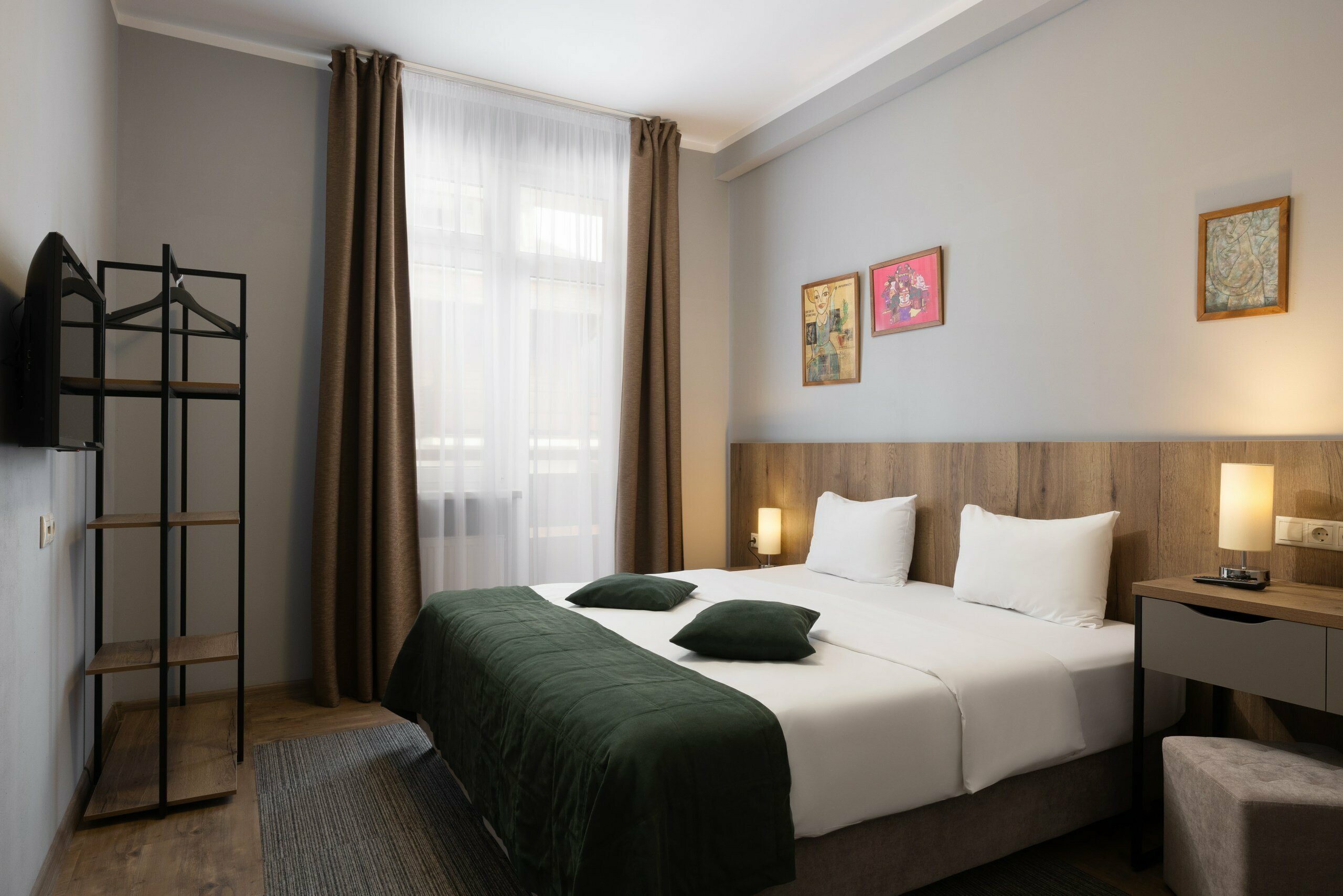 3-комнатный семейный номер с балконом с видом на горы