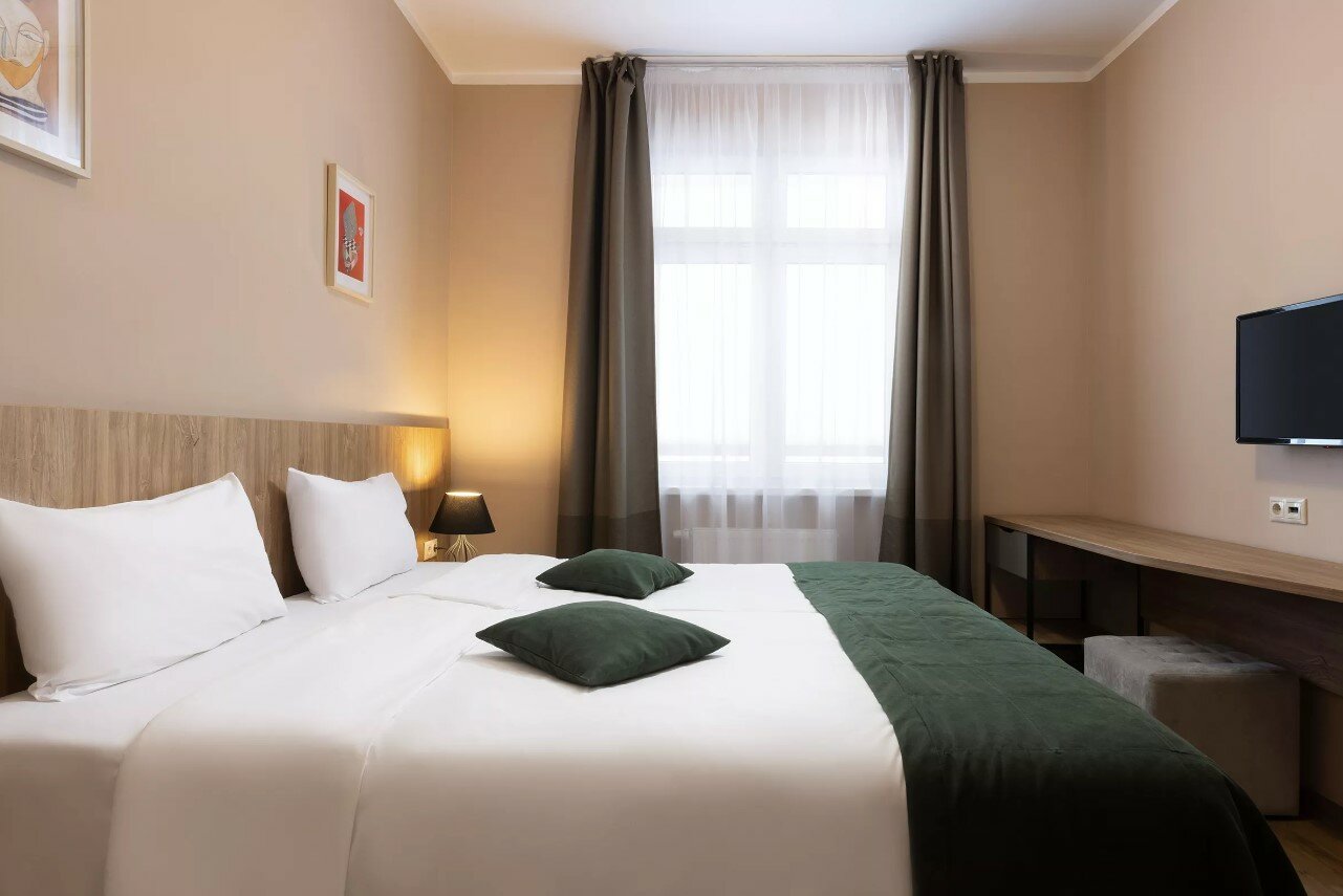 2-комнатный семейный номер с балконом и видом на горы