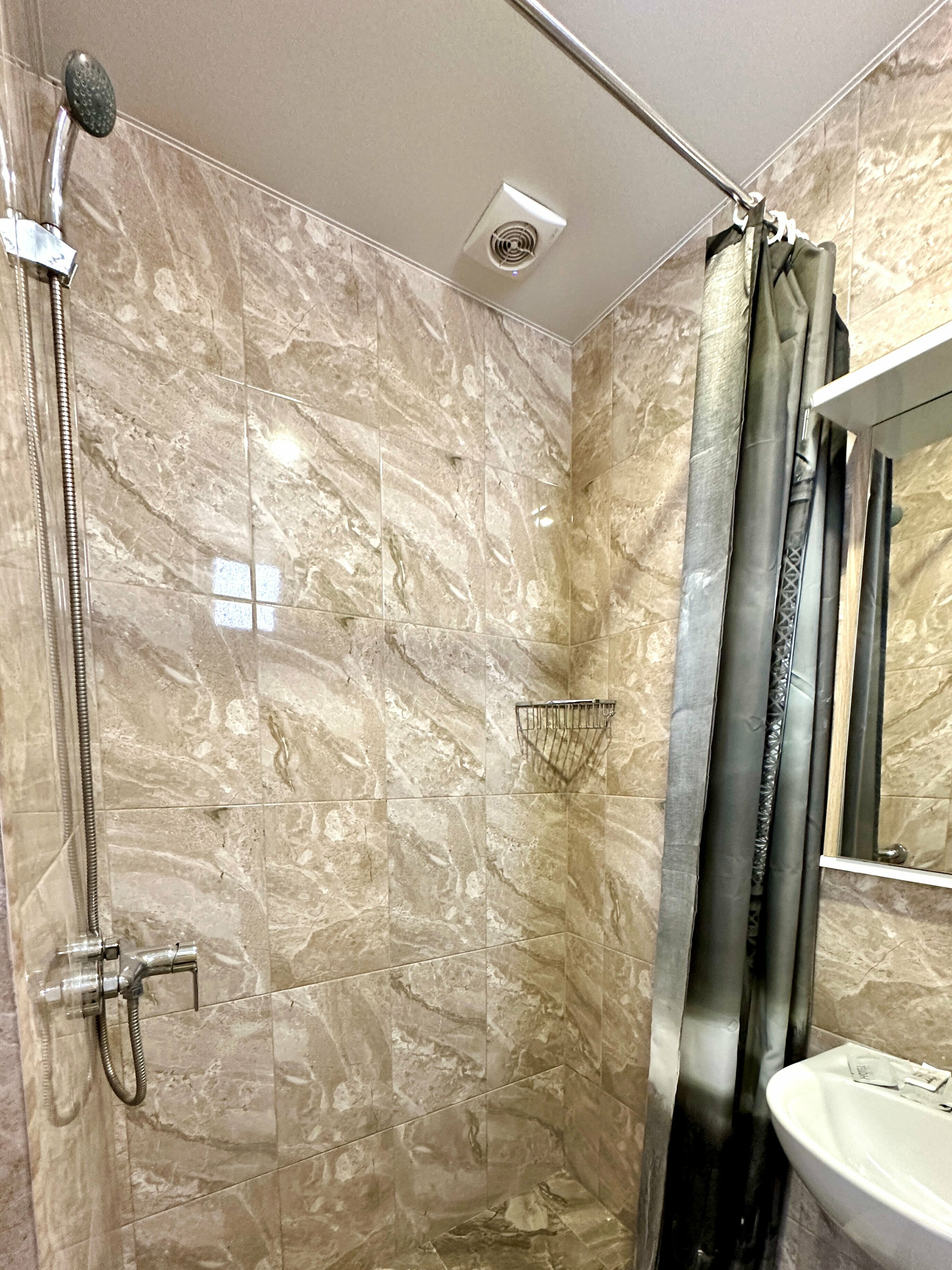 Стандартный трехместный номер