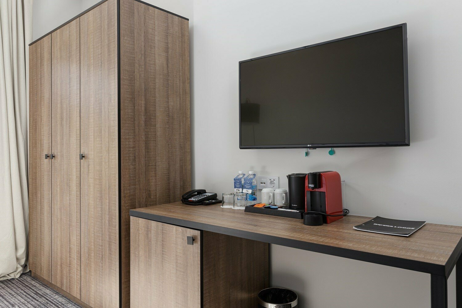 Superior (1 большая кровать, ванна)