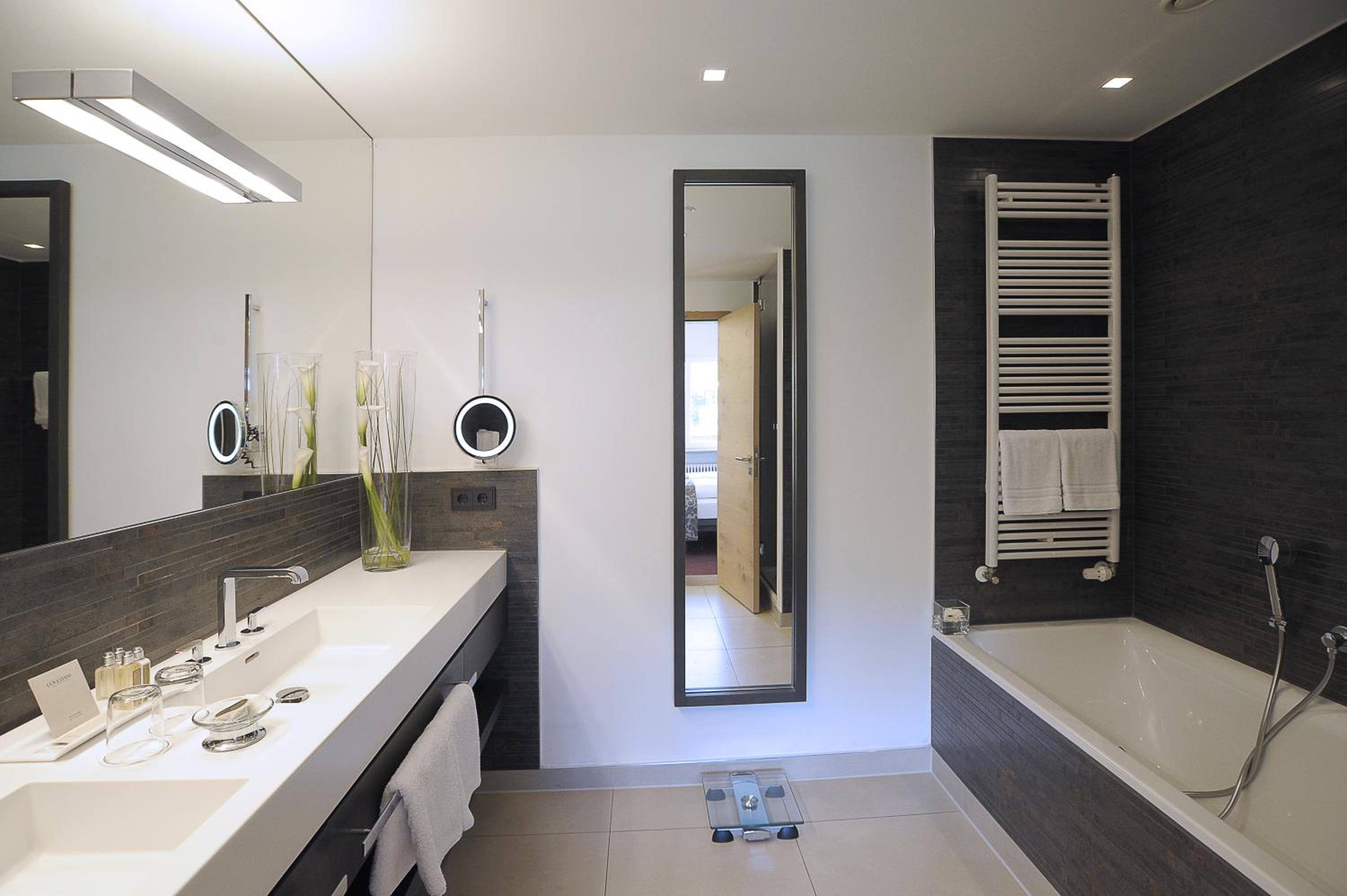 Superior Suite Wallberg with Lake view - Building Wallberg